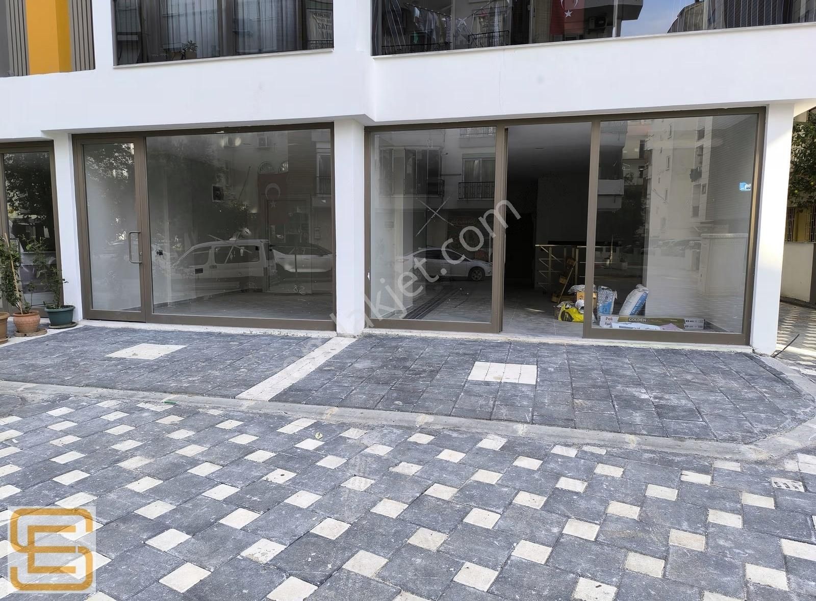 Varlık Mahallesinde Kiralık Dükkanlar - Görsel 3