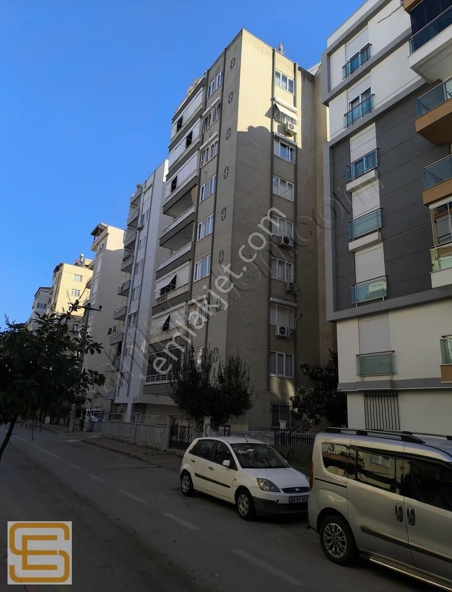 Bayındır Mahallesinde Satılık 3+1 Doğal Gazlı 180m2 Ev