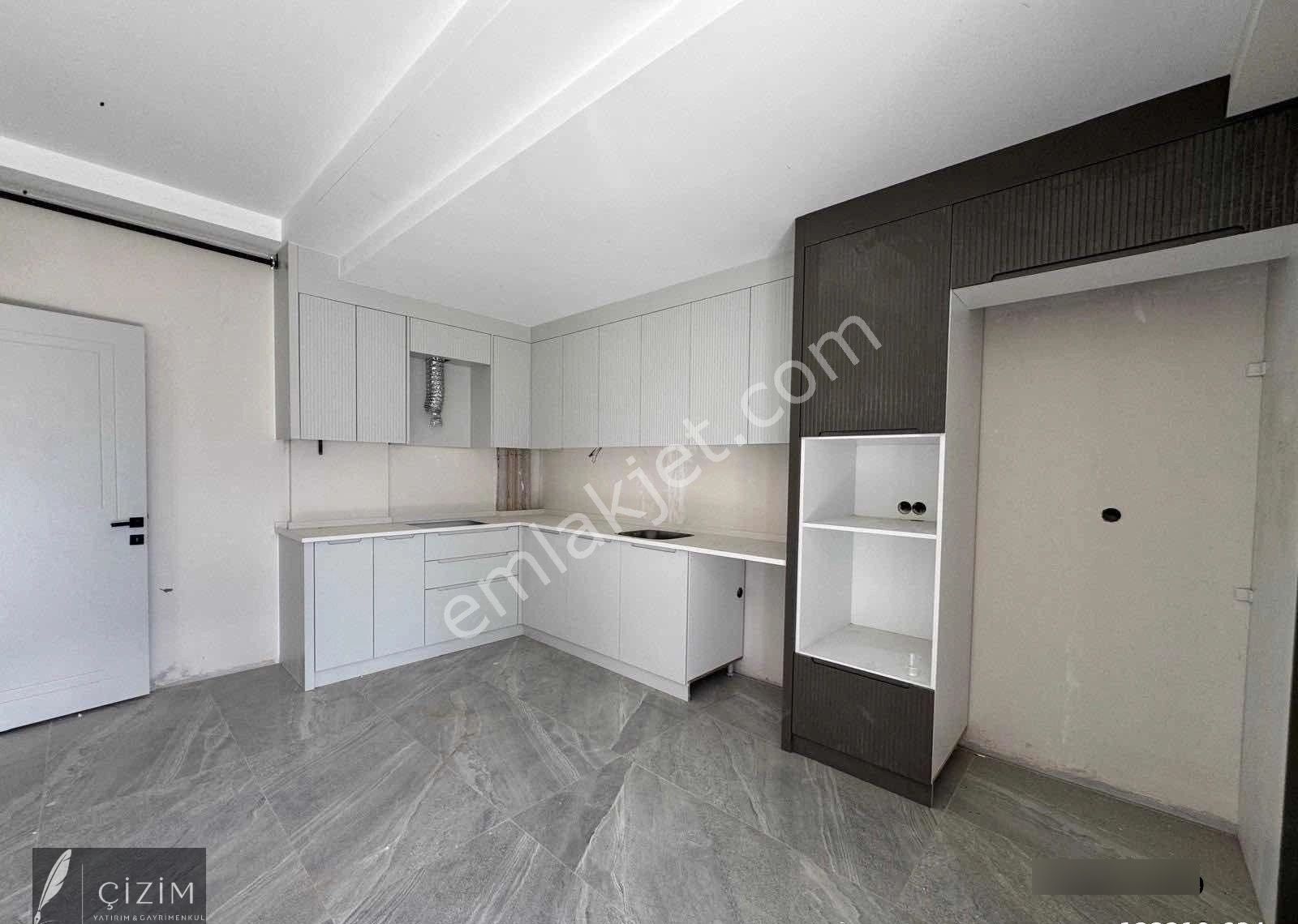 Çizim'den Site İçerisinde Şemikler'de 2+1 125 M2 Satılık Daire