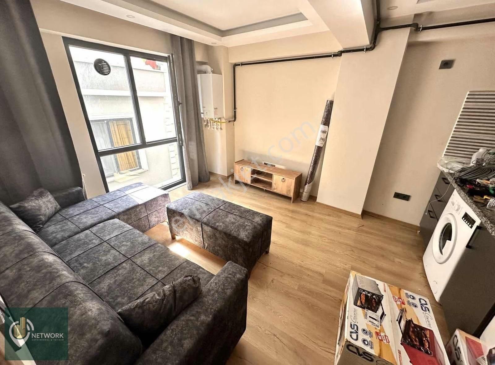 Mecidiyeköyde Trumpa Ve Metrobüse 10 Dk Ara Kat 3+1 Daire