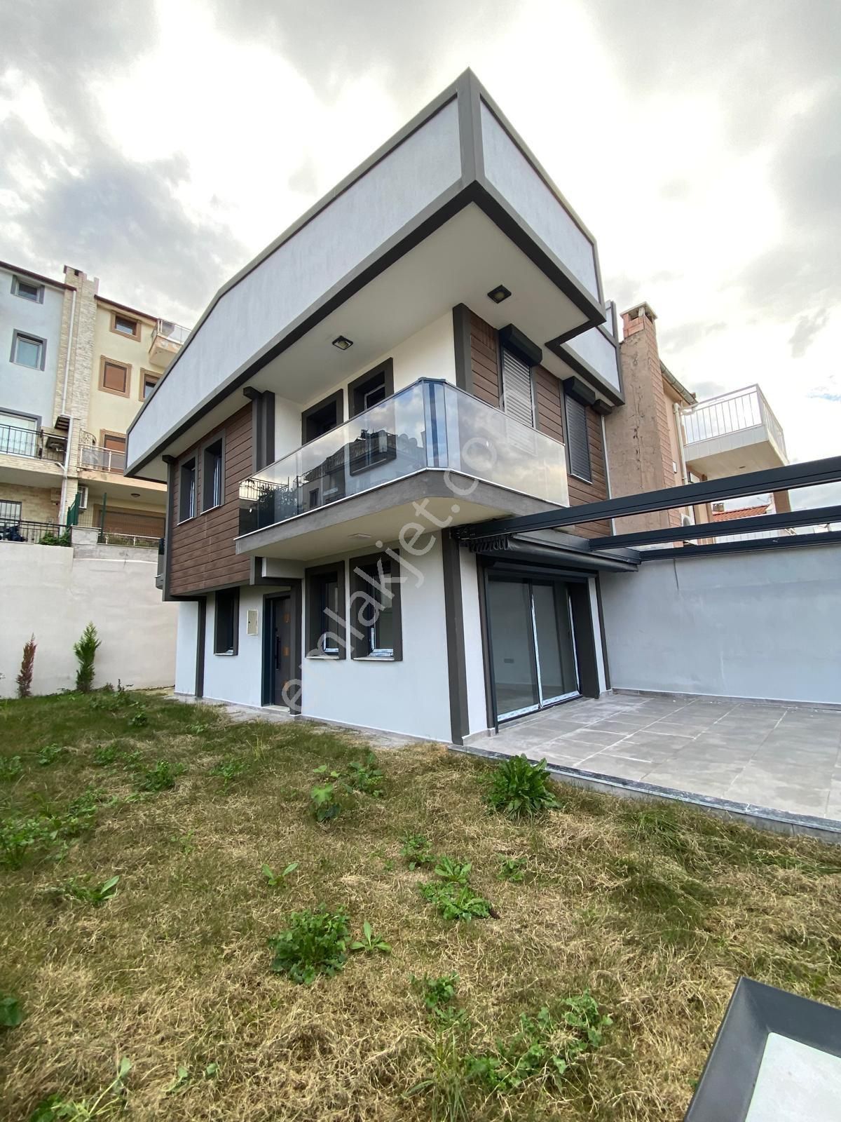 Kuşadası Karaova Satılık 2+1 Yazlık