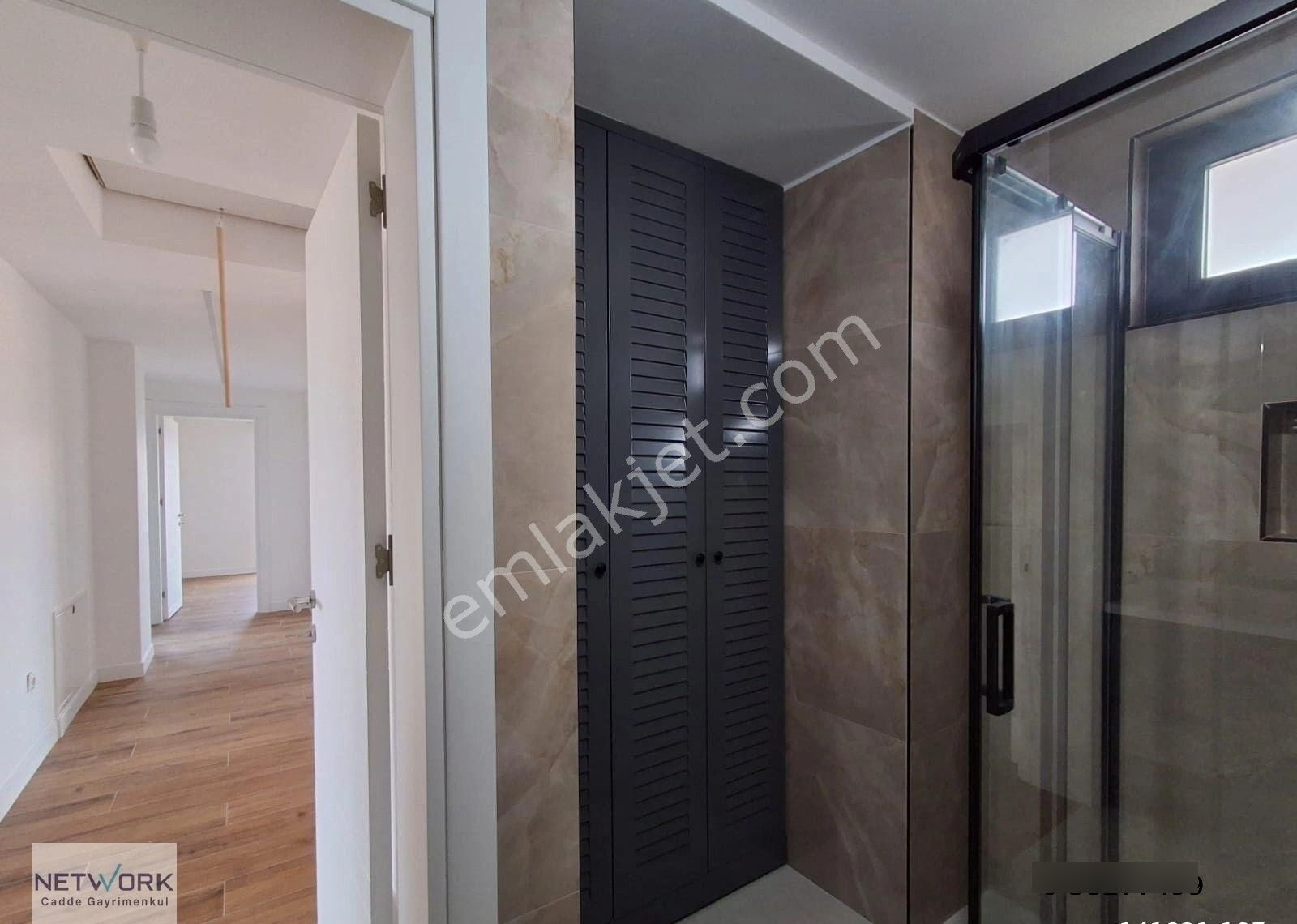 Tuzla Tepeören'de Site İçinde Havuzlu Müstakil Villa - Görsel 2