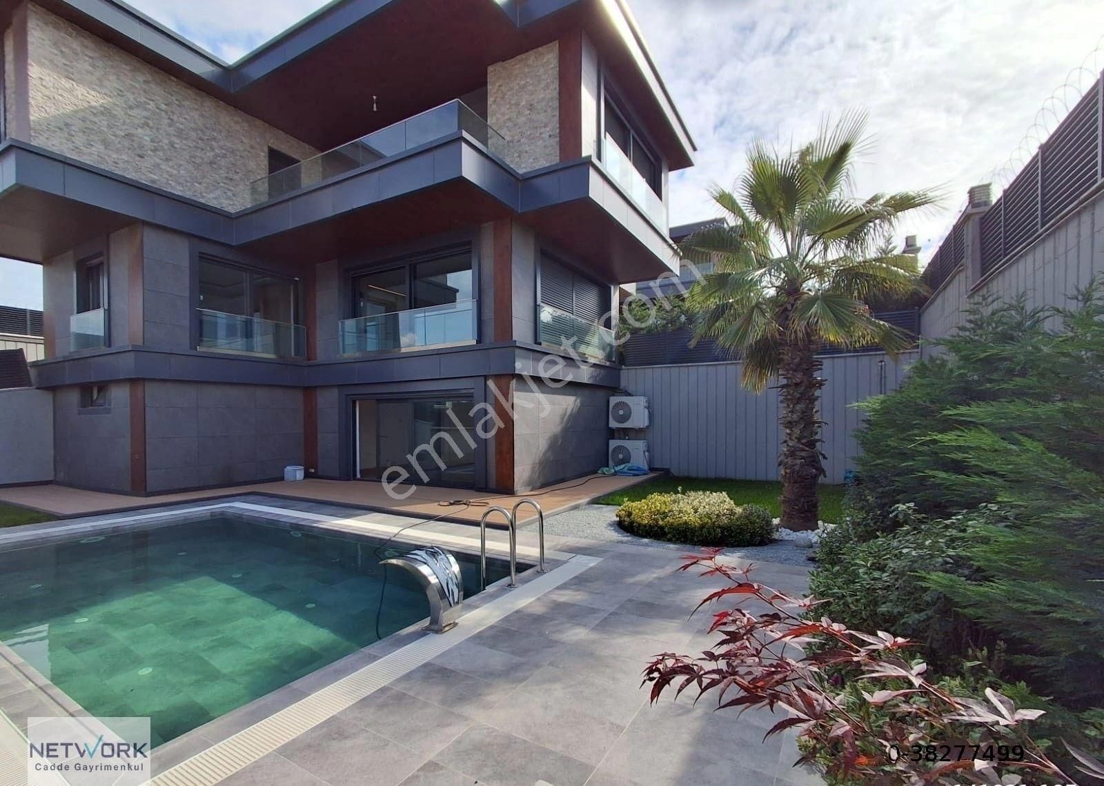 Tuzla Tepeören'de Site İçinde Havuzlu Müstakil Villa - Görsel 12