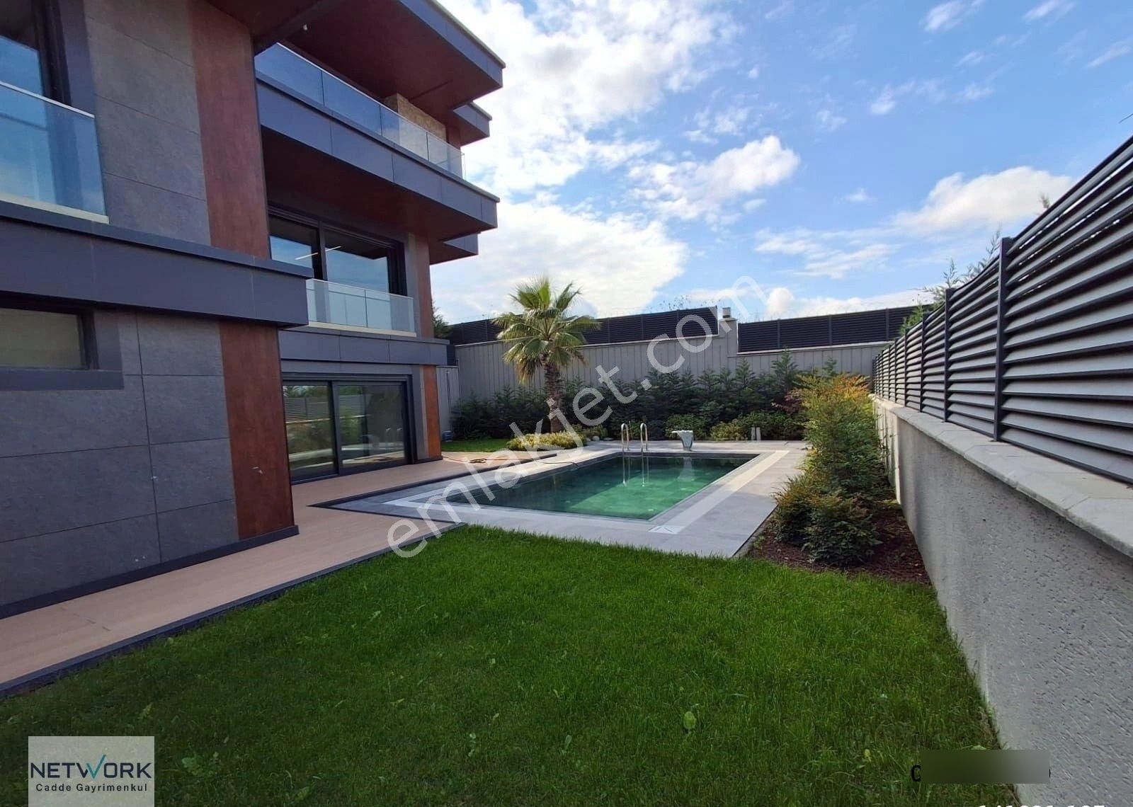 Tuzla Tepeören'de Site İçinde Havuzlu Müstakil Villa - Görsel 6