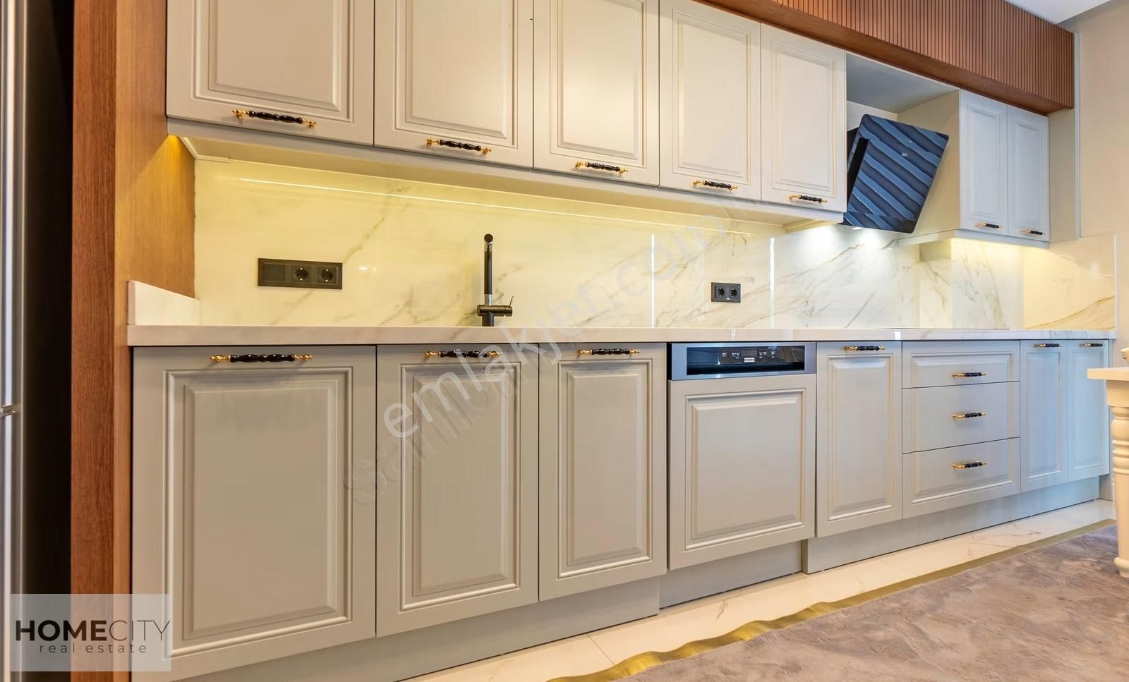 Alanya Çıplaklı'da 4+1 Düz 200m2 Sıfır Yeni Full Aktiviteli Site - Görsel 34