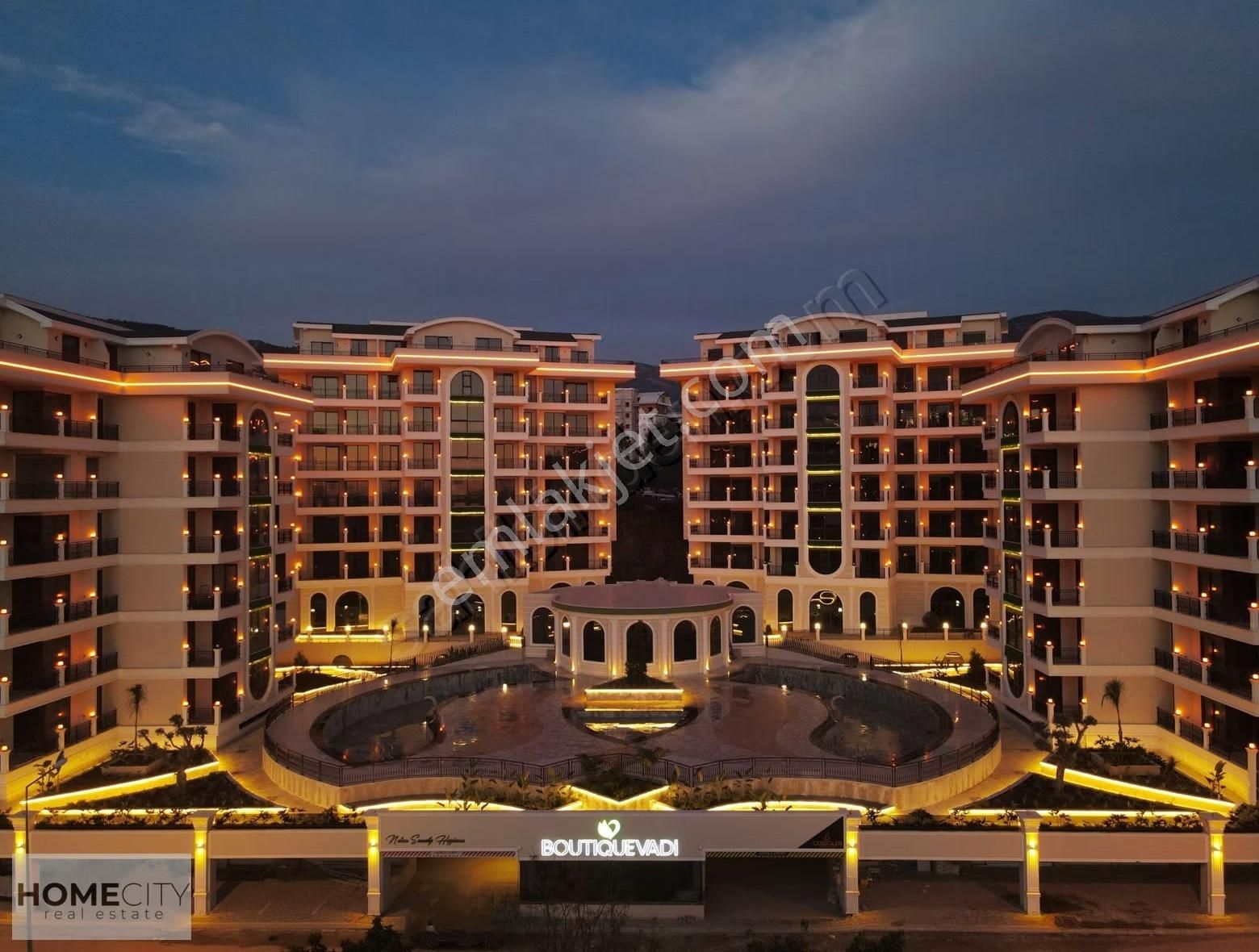 Alanya Çıplaklı'da 4+1 Düz 200m2 Sıfır Yeni Full Aktiviteli Site - Görsel 19