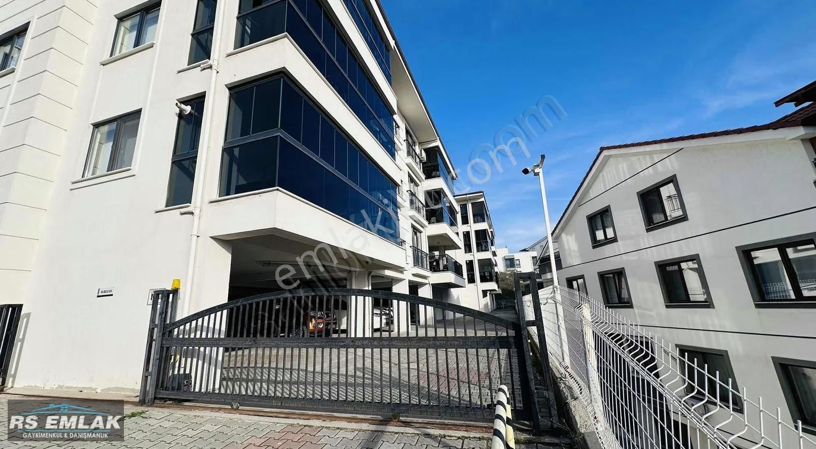 Kurtuluş Mahallesi'nde Butik Sitede Satılık 3+1 Arakat Daire - Görsel 5