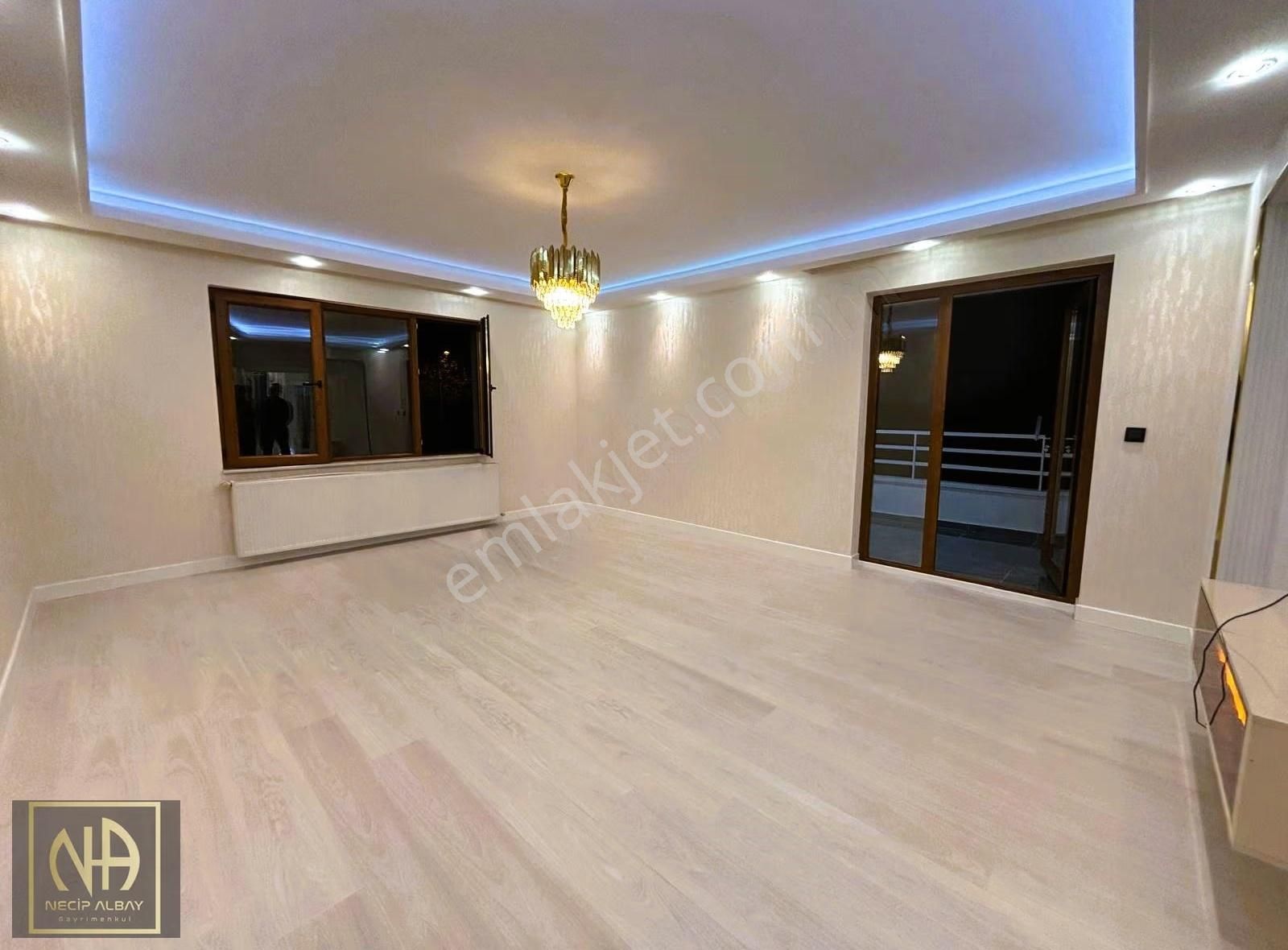 Pamuklar'da Eşşiz Tasarım E.banyo Teras Balkon 3+1 Site Dairesi - Görsel 14