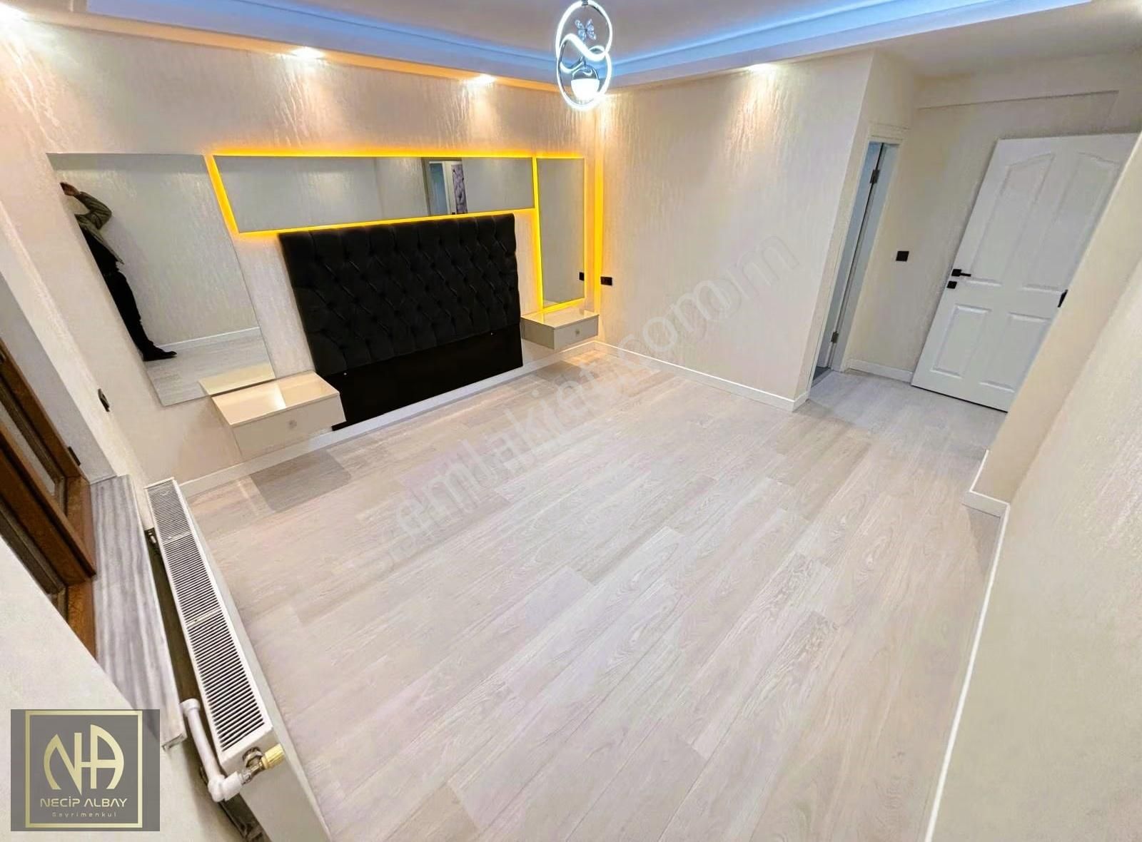 Pamuklar'da Eşşiz Tasarım E.banyo Teras Balkon 3+1 Site Dairesi - Görsel 26
