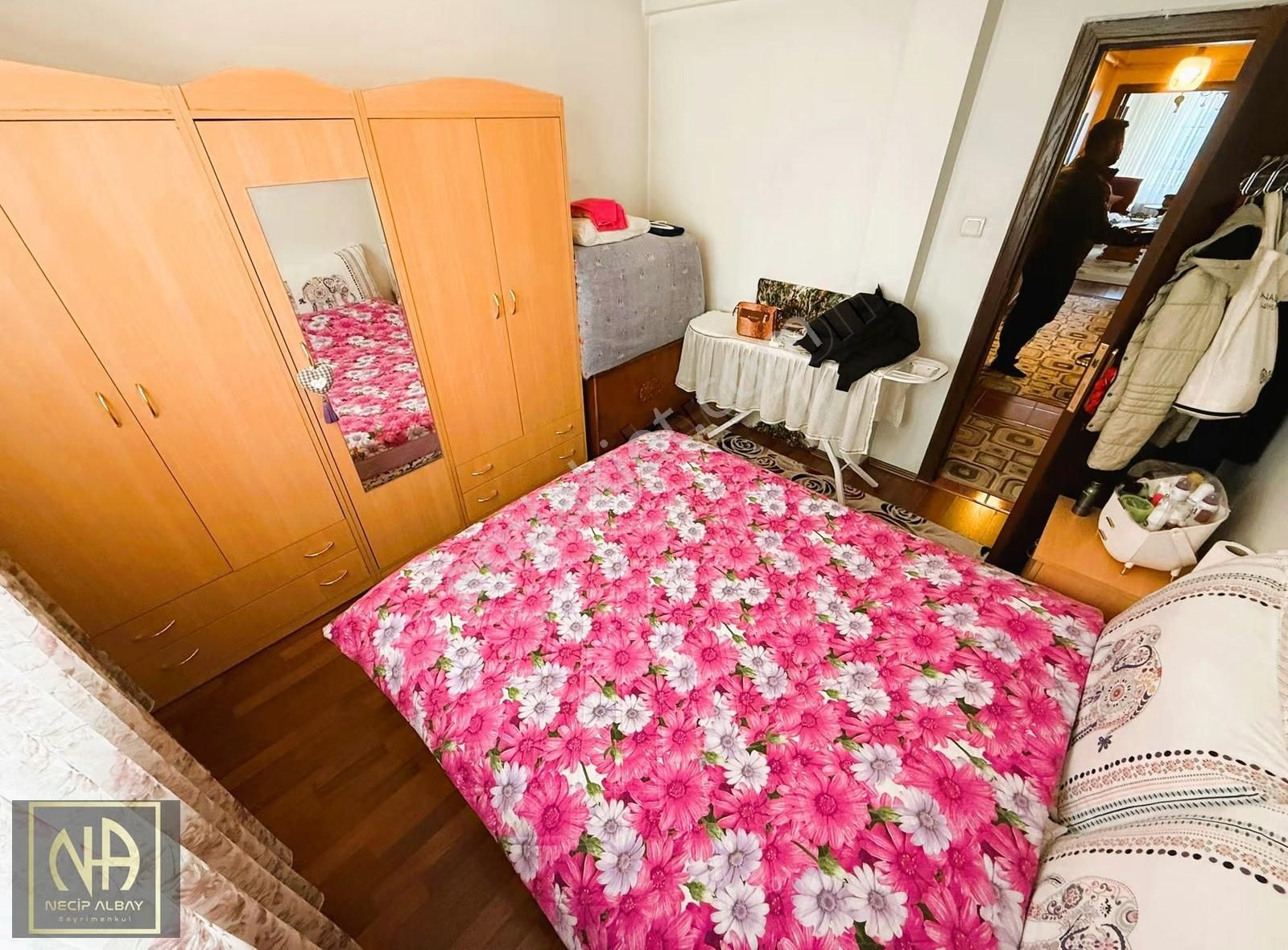 Esertepe'de Cadde Üzeri Ara Kat Ön Cephe Bağımsız 2+1 Satılık - Görsel 9