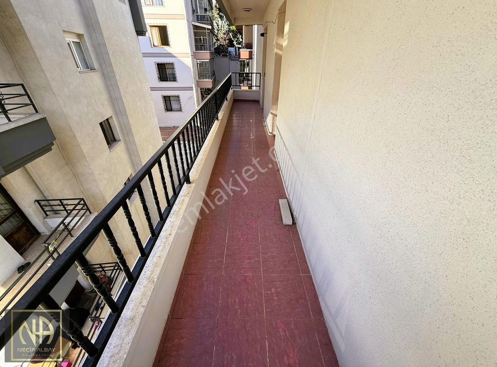 Esertepe'de Cadde Üzeri Ara Kat Ön Cephe Bağımsız 2+1 Satılık - Görsel 11