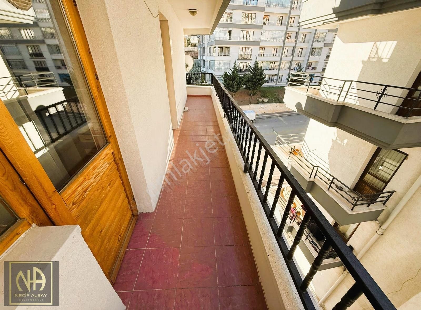 Esertepe'de Cadde Üzeri Ara Kat Ön Cephe Bağımsız 2+1 Satılık - Görsel 16