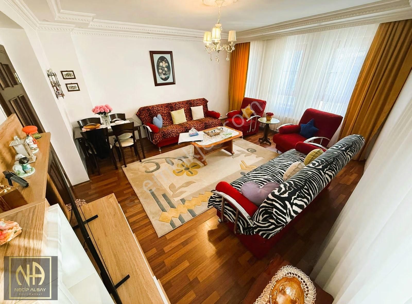 Esertepe'de Cadde Üzeri Ara Kat Ön Cephe Bağımsız 2+1 Satılık - Görsel 5