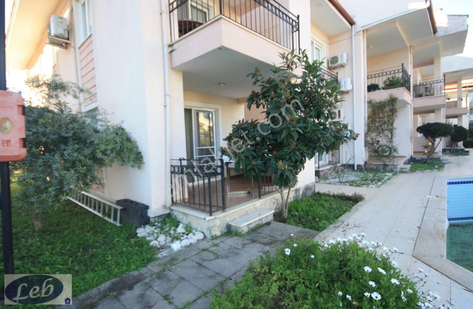 Fethiye Yanıklar'da Doğa İçinde Sitede Kiralık 2+1 Daire