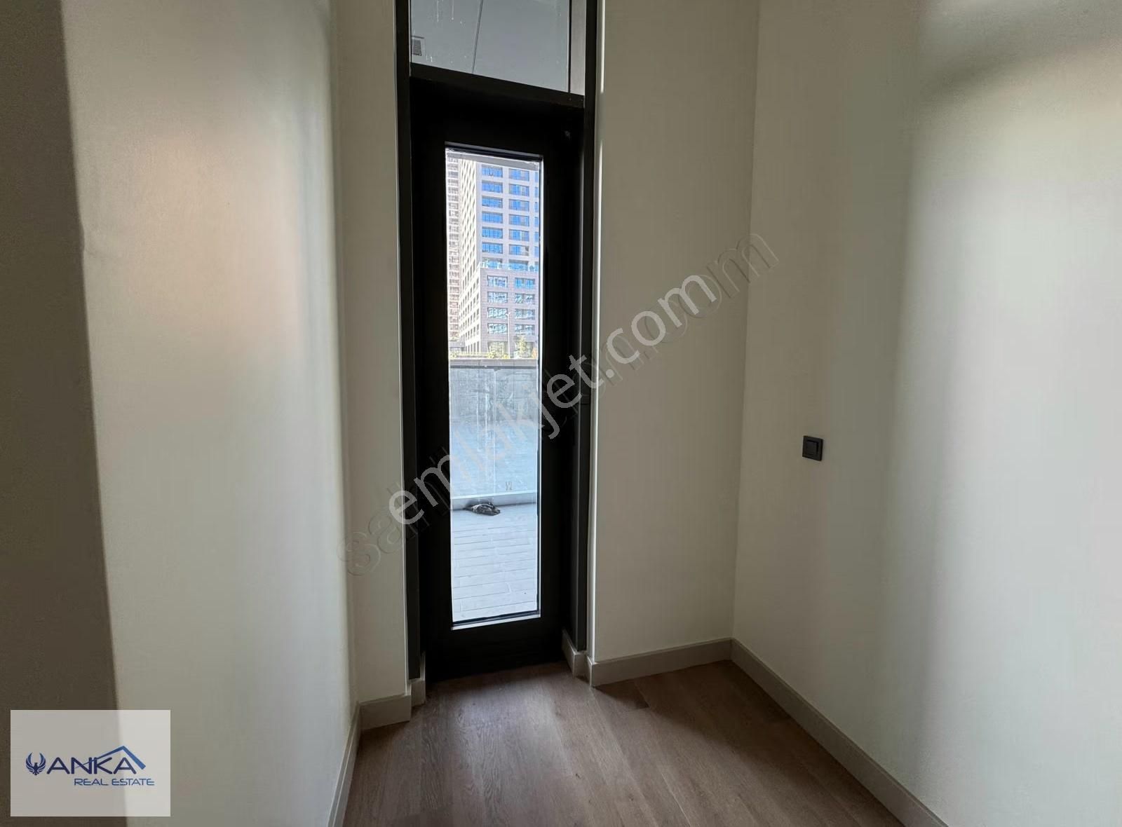 Ataşehir Modern Büyük Teraslı 1+1 Kiralık Daire - Görsel 18