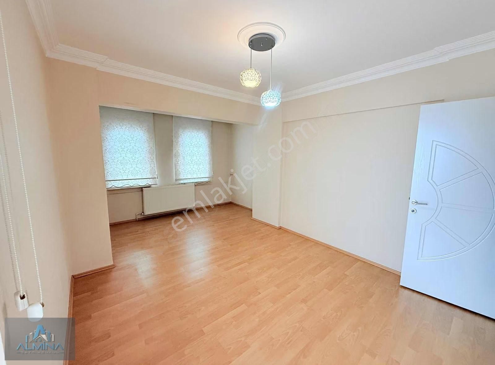 Almina'dan Görükle Aile Sitesinde Geniş M2 Kiralık 3+1 Daire - Görsel 24