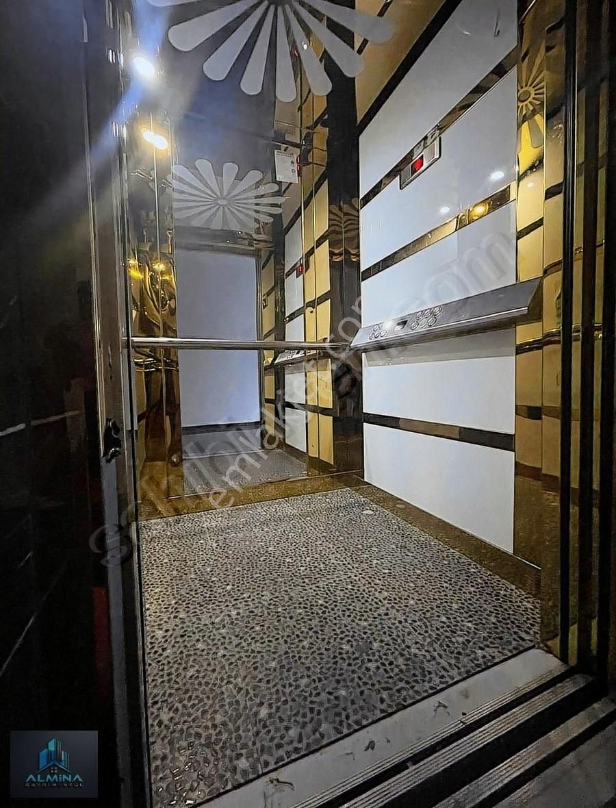 Alminadan Görükle Merkezde Kiralık 5+1 Geniş M² Eşyalı Daire - Görsel 8