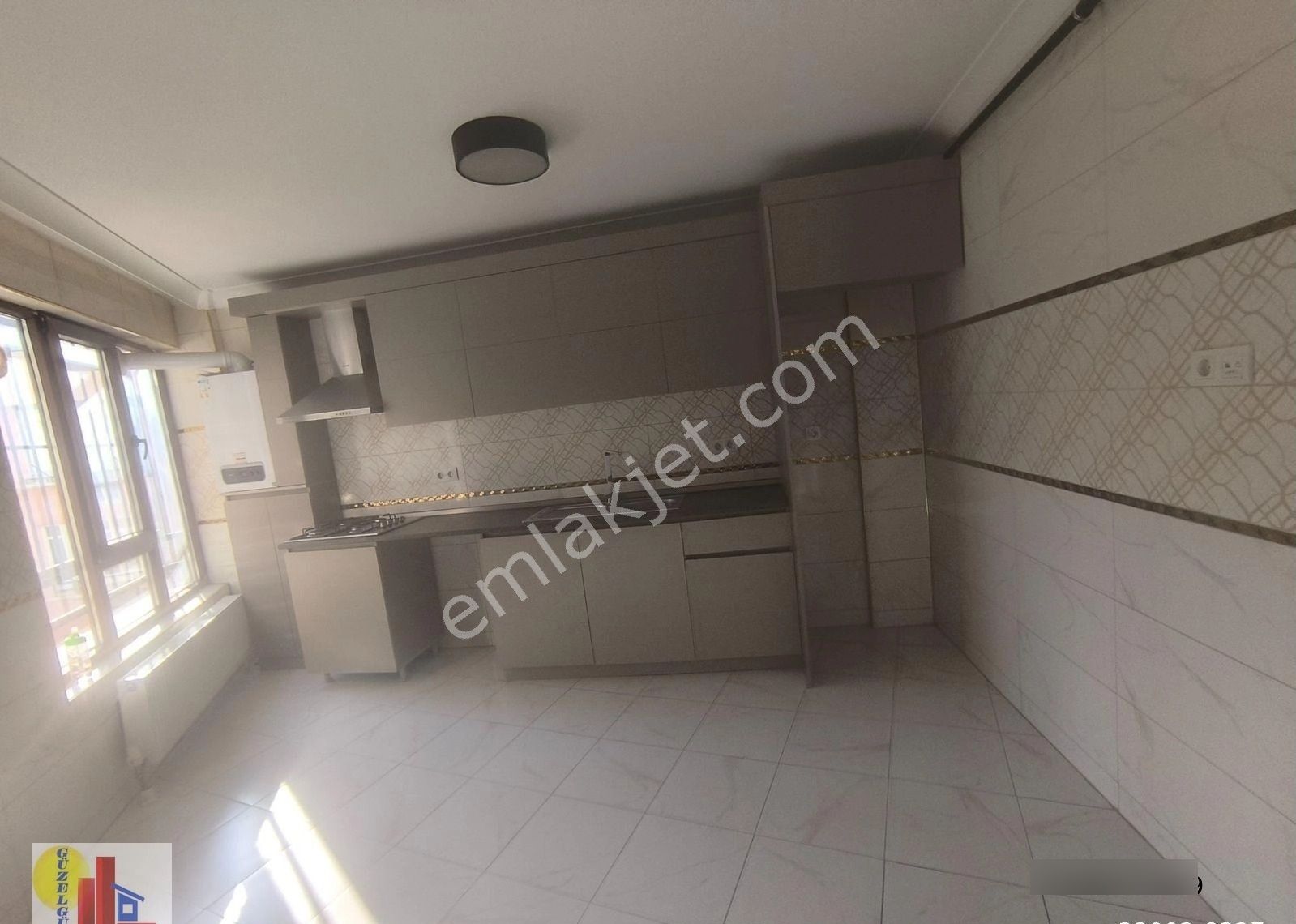 Yenimahallede Köşe Başında Işıl Işıl Ofis - Görsel 4