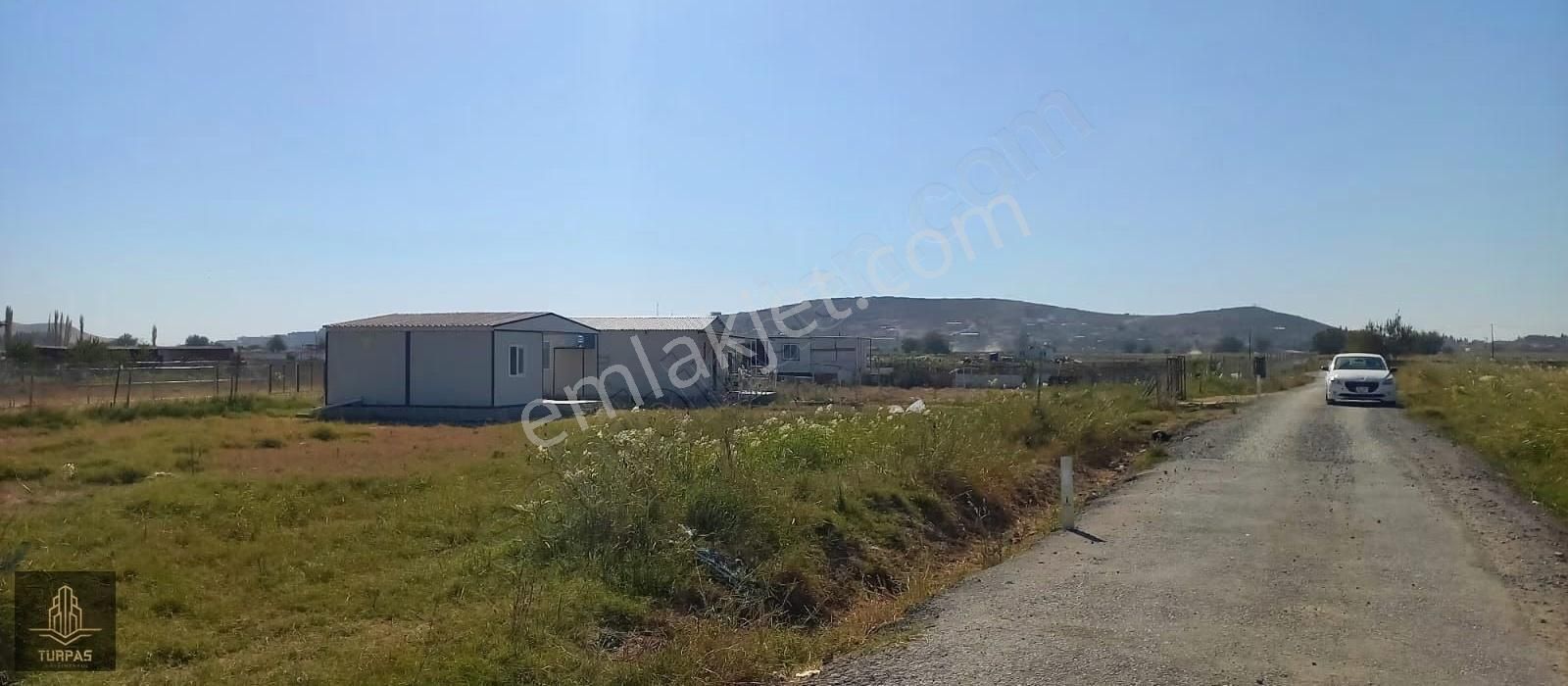 Foça Gerenköy'de Köye Yakın Asvalt Yol Cephelı Elektirik Yakın - Görsel 17