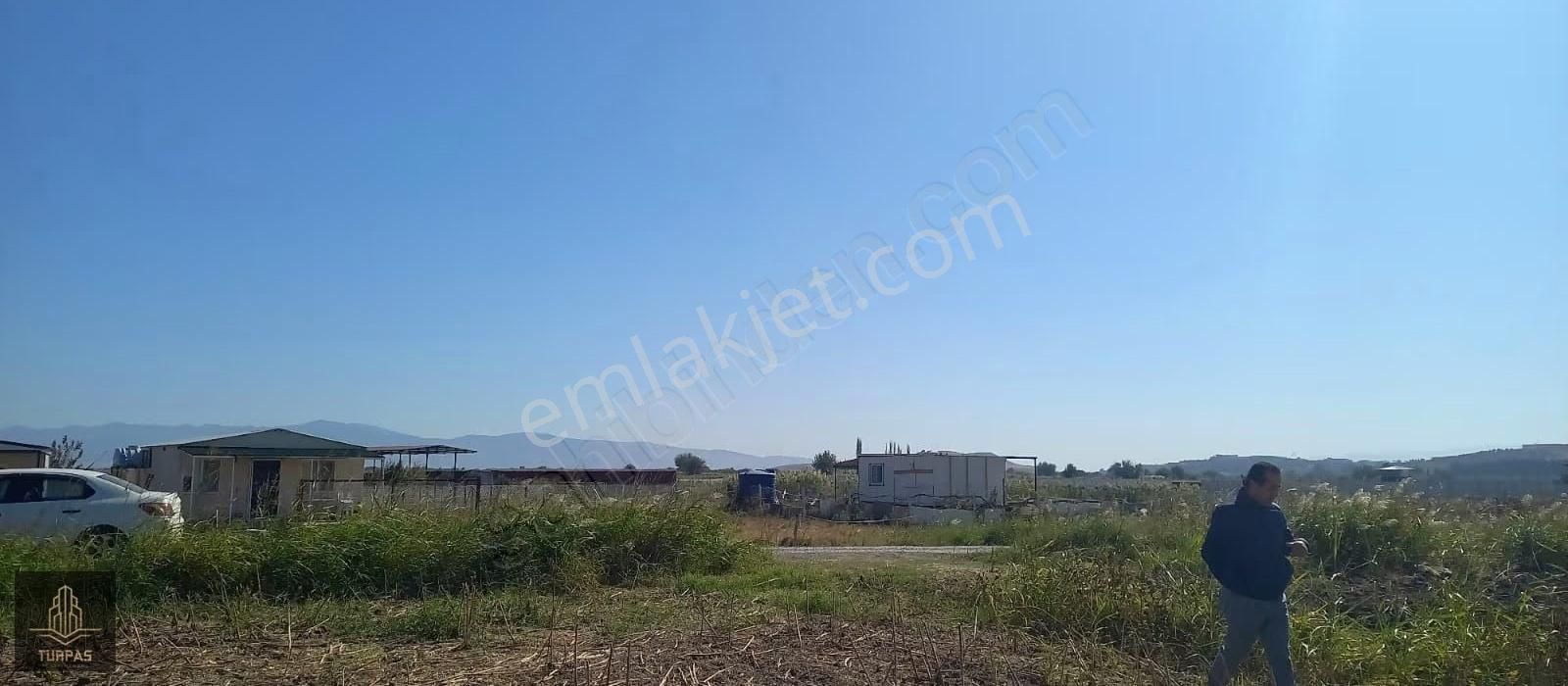 Foça Gerenköy'de Köye Yakın Asvalt Yol Cephelı Elektirik Yakın - Görsel 19