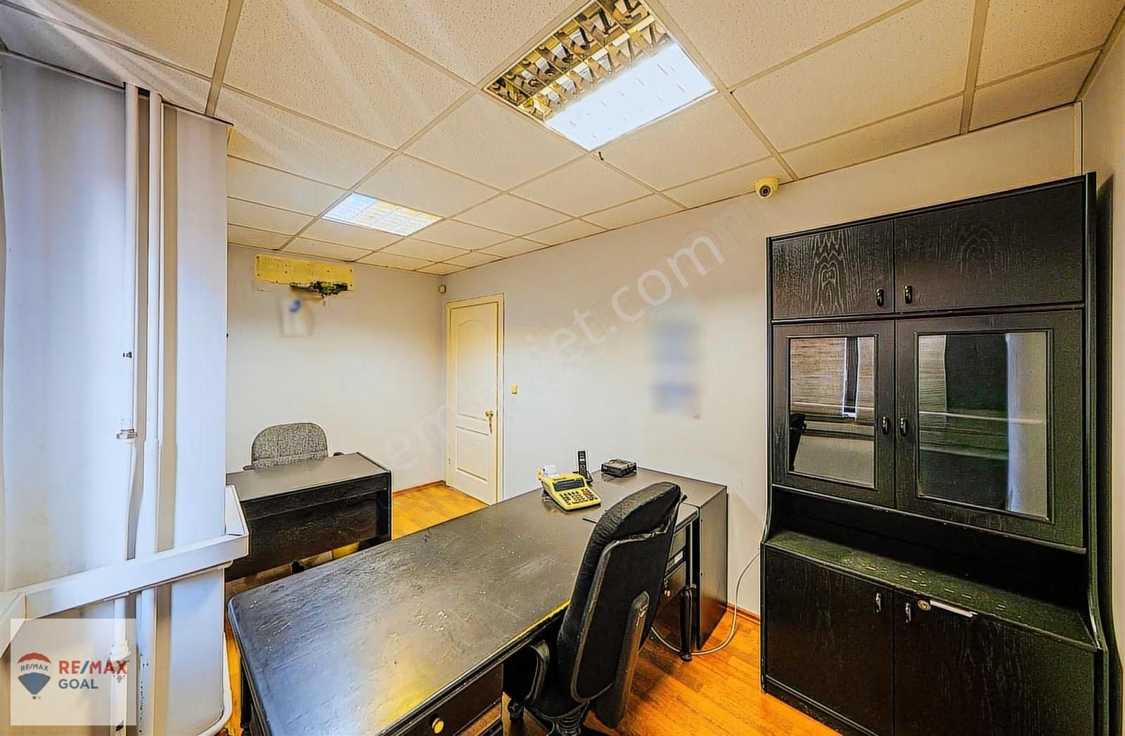 Karaköy Kemeraltı'nda Tramvay Hattı Üstü Hazır Kiralık Ofis Katı - Görsel 27