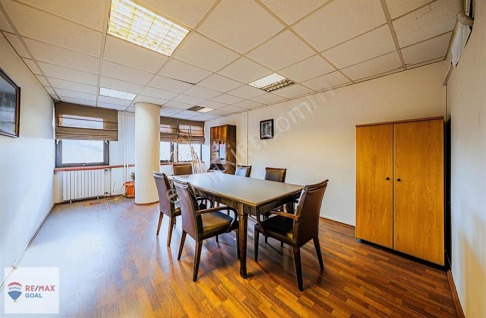 Karaköy Kemeraltı'nda Tramvay Hattı Üstü Hazır Kiralık Ofis Katı - Görsel 5