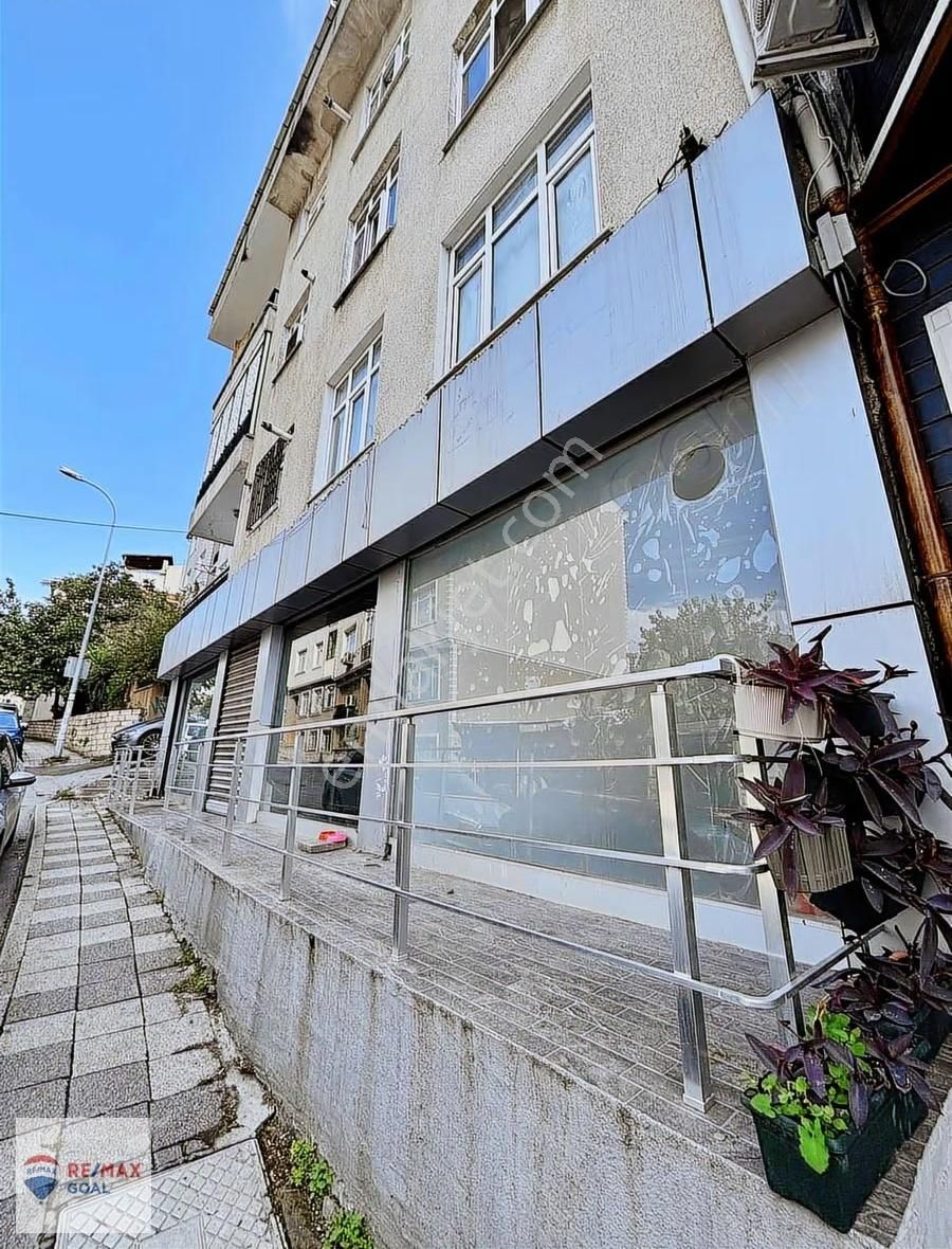 Koşuyolu Caddesinde Ofis Ve Mağaza - Görsel 4