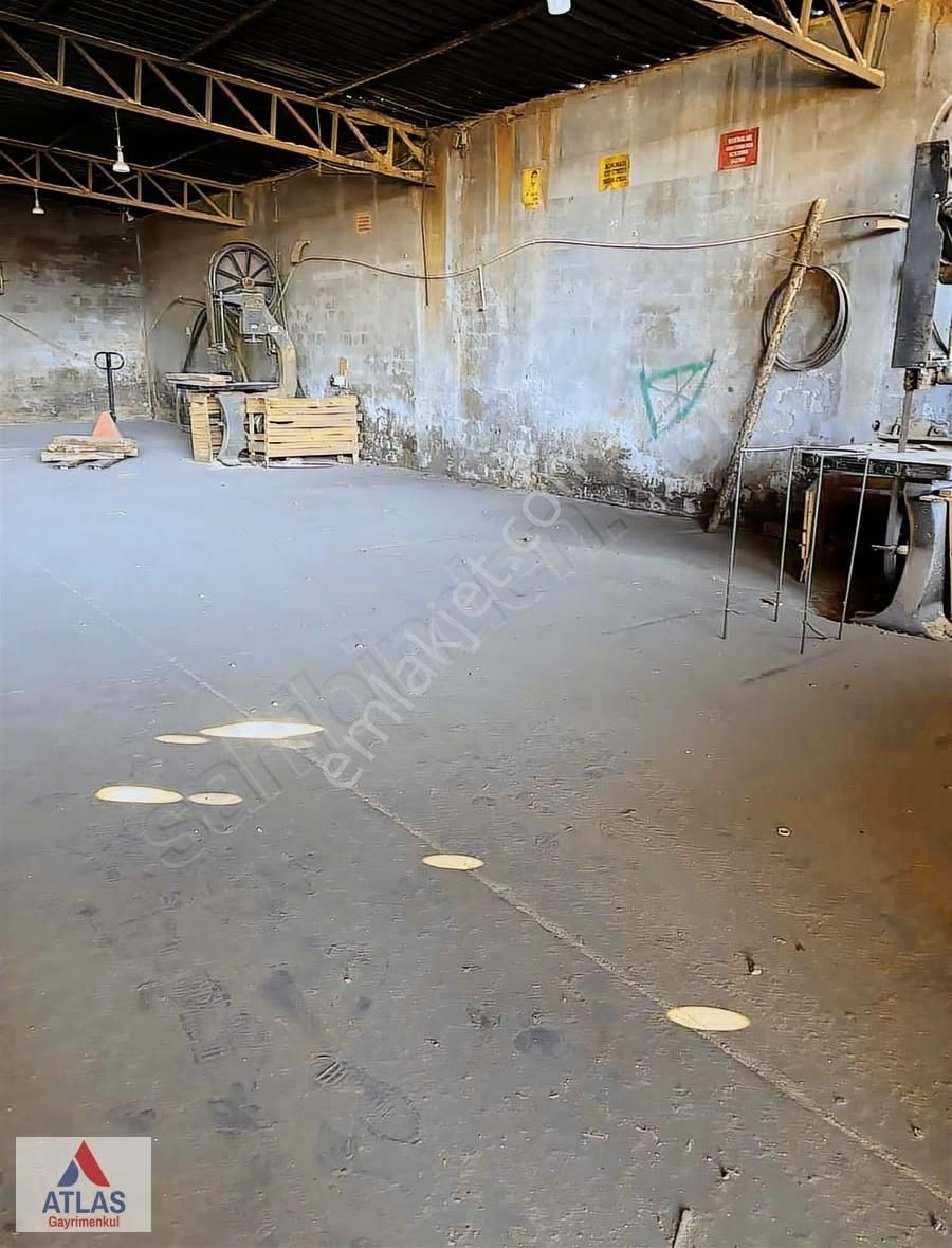 Turgutlu Koşukırı'nda Merkezi Konumda 800 M2 Kiralık İşyeri - Görsel 9