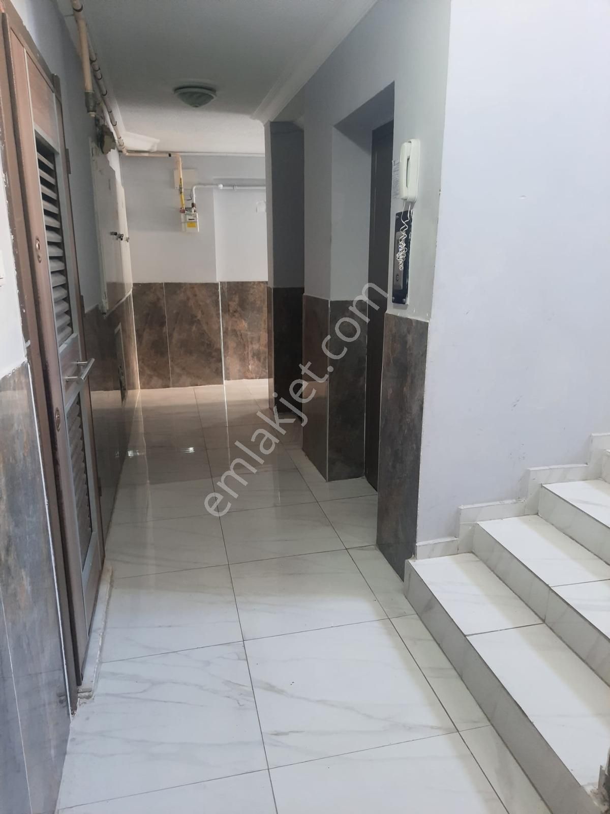 Atıcı' Dan Yurt Mah. Metro Durağına Yakın 3+1 Kilerli Daire - Görsel 4