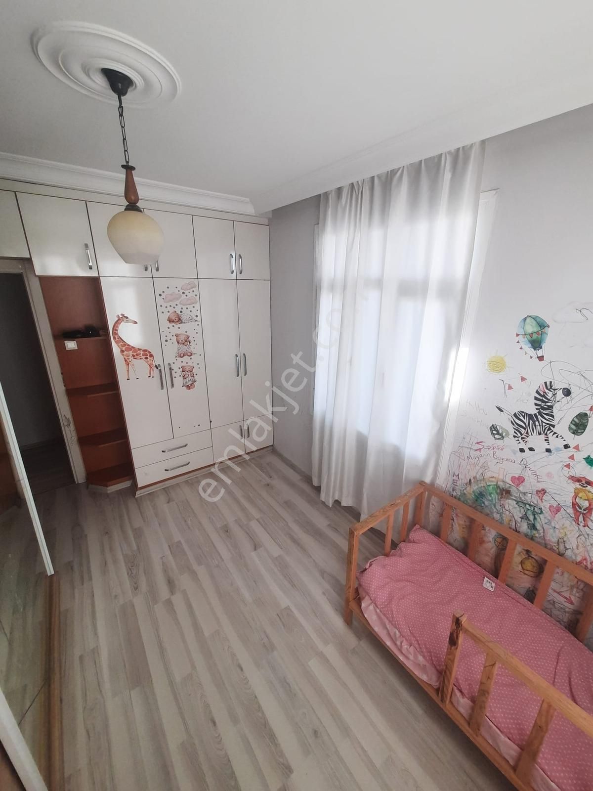 Atıcı' Dan Yurt Mah. Metro Durağına Yakın 3+1 Kilerli Daire - Görsel 3