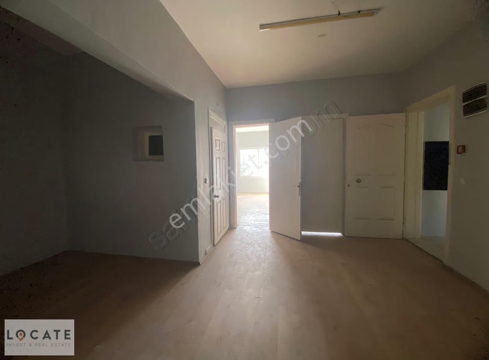 Locateden Karşıyaka Çarşıda 300 M2 Kiralık İşyeri - Görsel 9