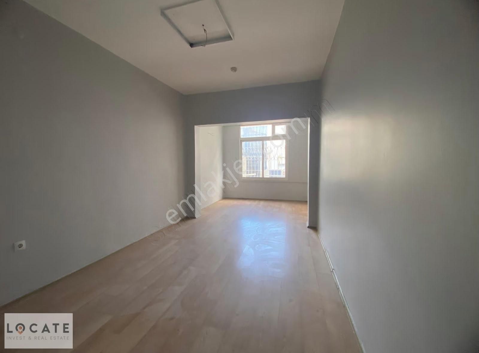 Locateden Karşıyaka Çarşıda 300 M2 Kiralık İşyeri - Görsel 3