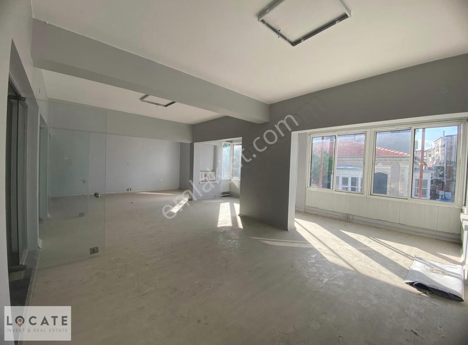 Locateden Karşıyaka Çarşıda 300 M2 Kiralık İşyeri - Görsel 12