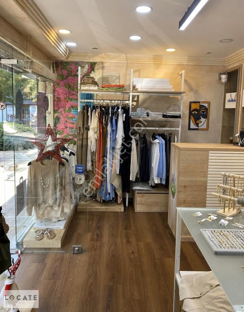 Locateden Alsancakta Devren Kiralık Giyim Magazası - Görsel 3