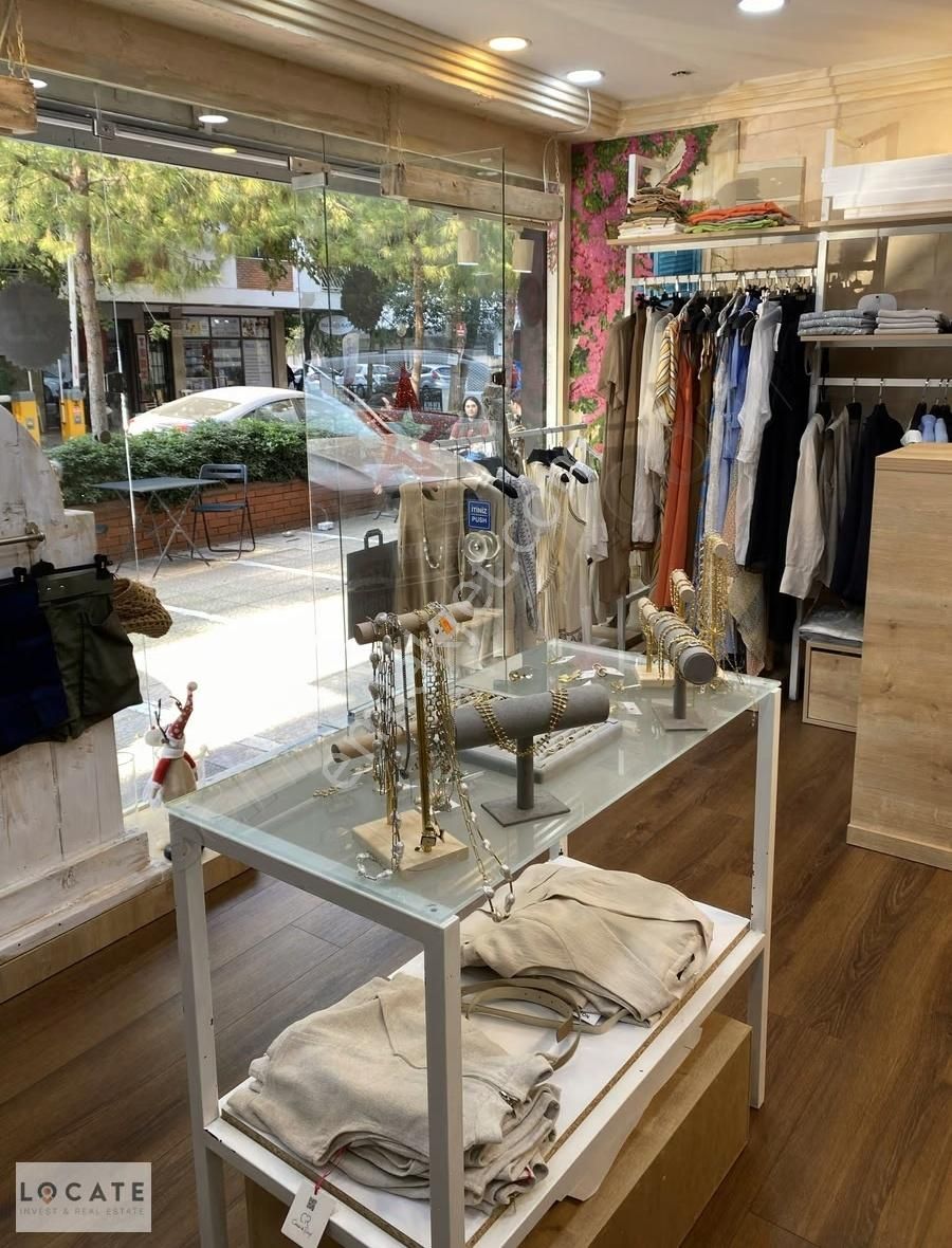 Locateden Alsancakta Devren Kiralık Giyim Magazası - Görsel 2