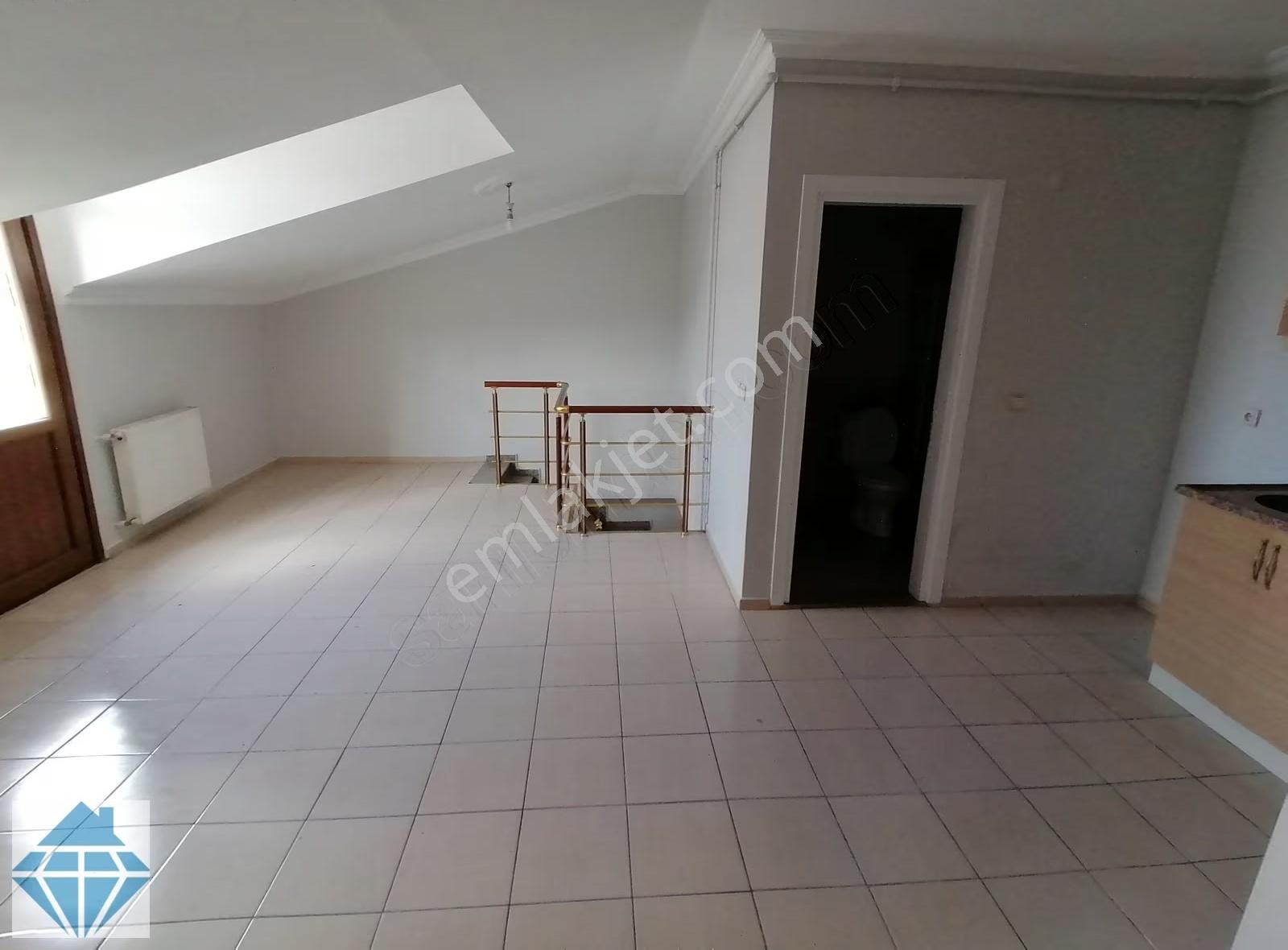 Çağlayan Teras Hotelin Yukarısında 220 M2 Manzaralı Ferah 3+2 - Görsel 31