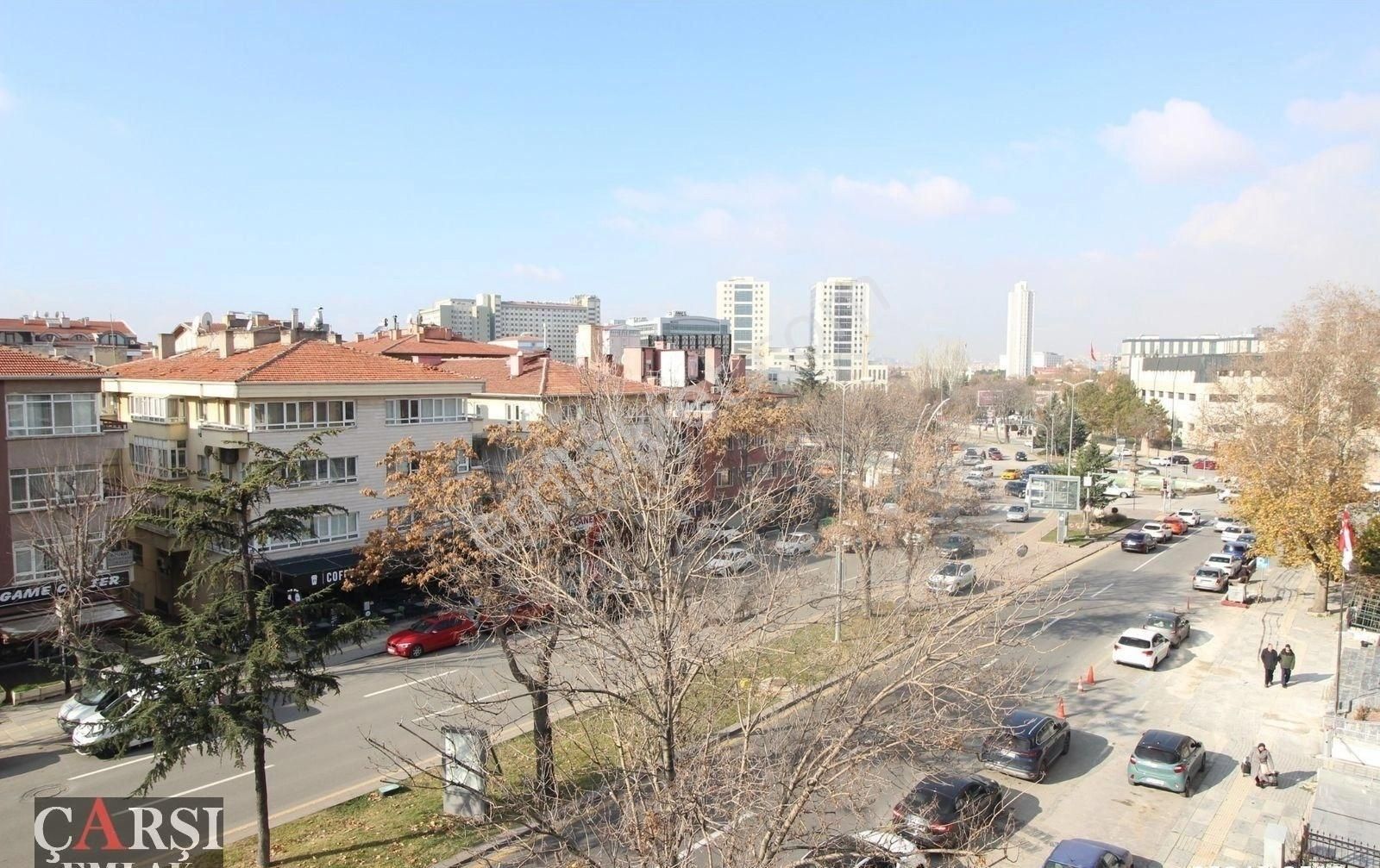 Çarşı"dan Ön Cephede Metro Yakını Lüks Ferah 4+1 Daire - Görsel 14