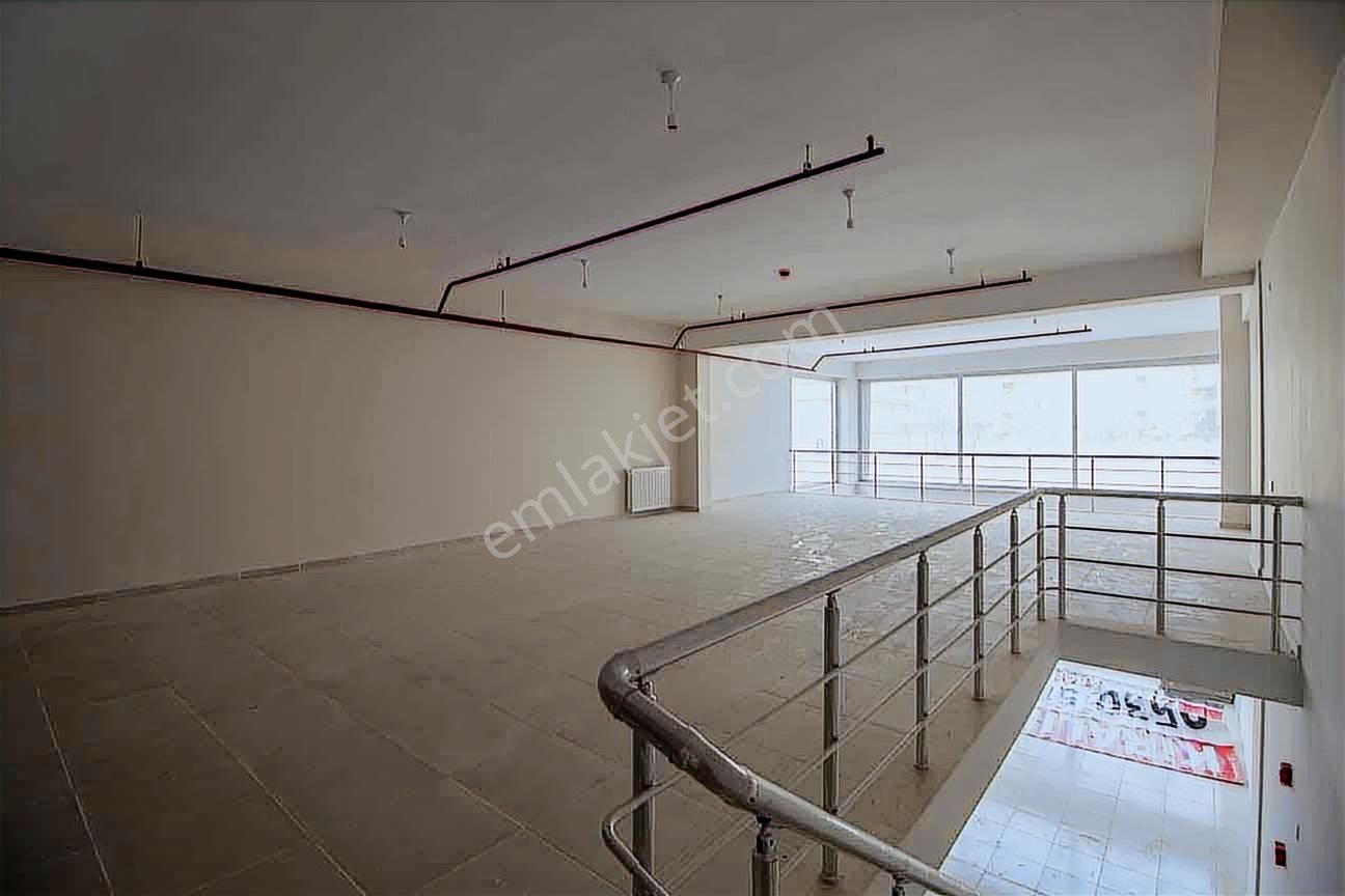 Hüsnü Karakaş'ta Satılık Cadde Üzeri Köşe Dükkan - Görsel 17