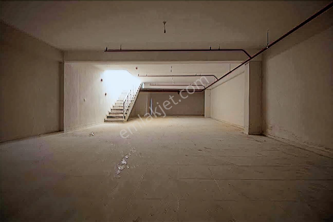 Hüsnü Karakaş'ta Satılık Cadde Üzeri Köşe Dükkan - Görsel 7