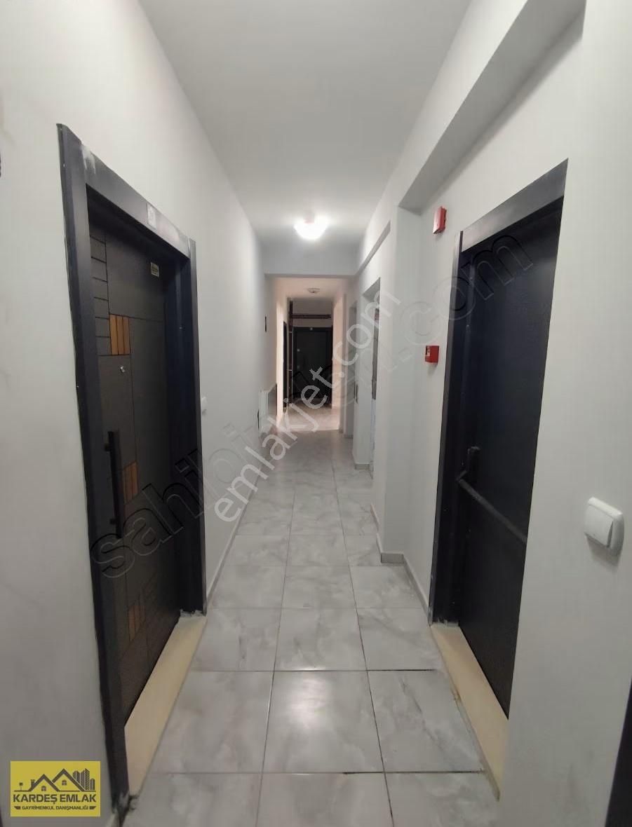Kardeş Emlak'tan Gültepe Mahallesi'nde Kiralık Eşyalı 1+1 - Görsel 4