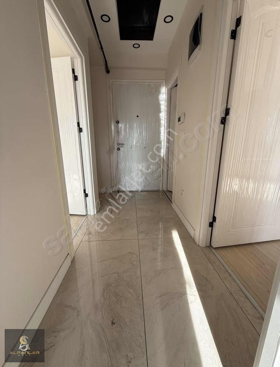 İstasyon Mah. 3+2 Satılık 160m2 Sıfır Dublex Daire Marmaray 5dk - Görsel 3
