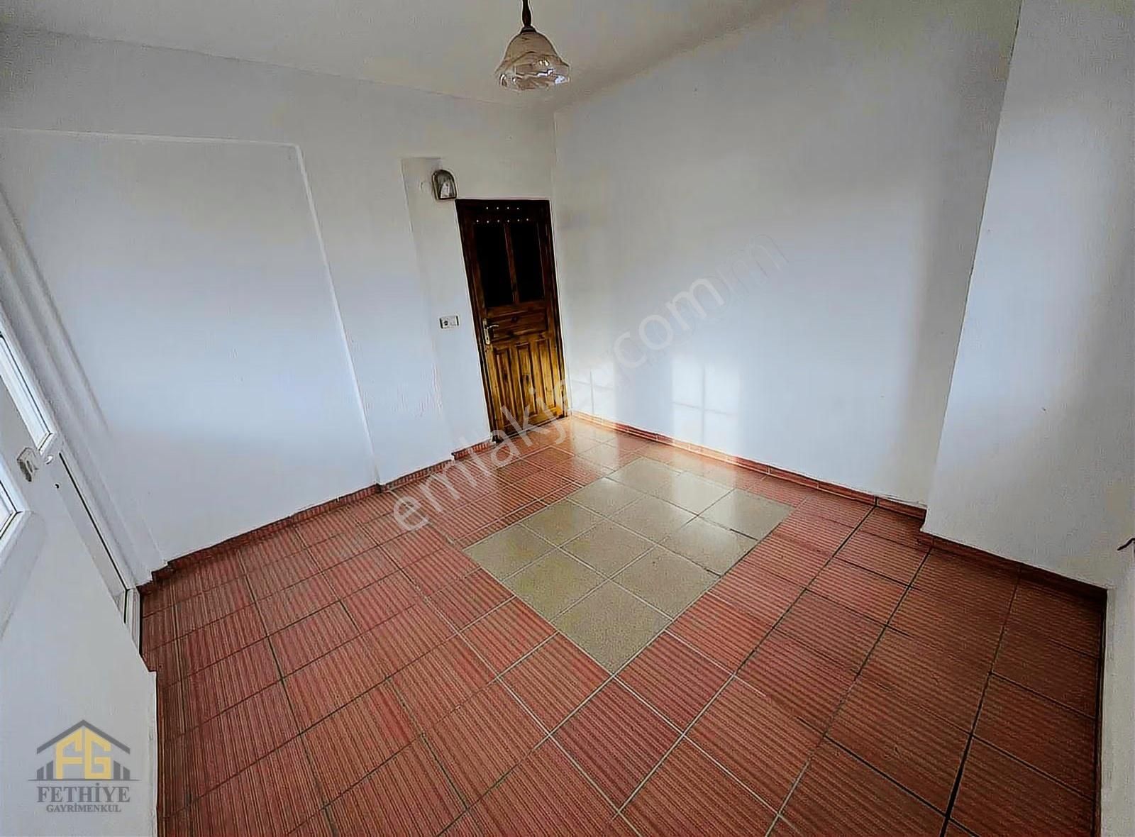 Karaçulha Çevreyolunda 3+1 Kapalı Mutfak Kiralık Daire - Görsel 4