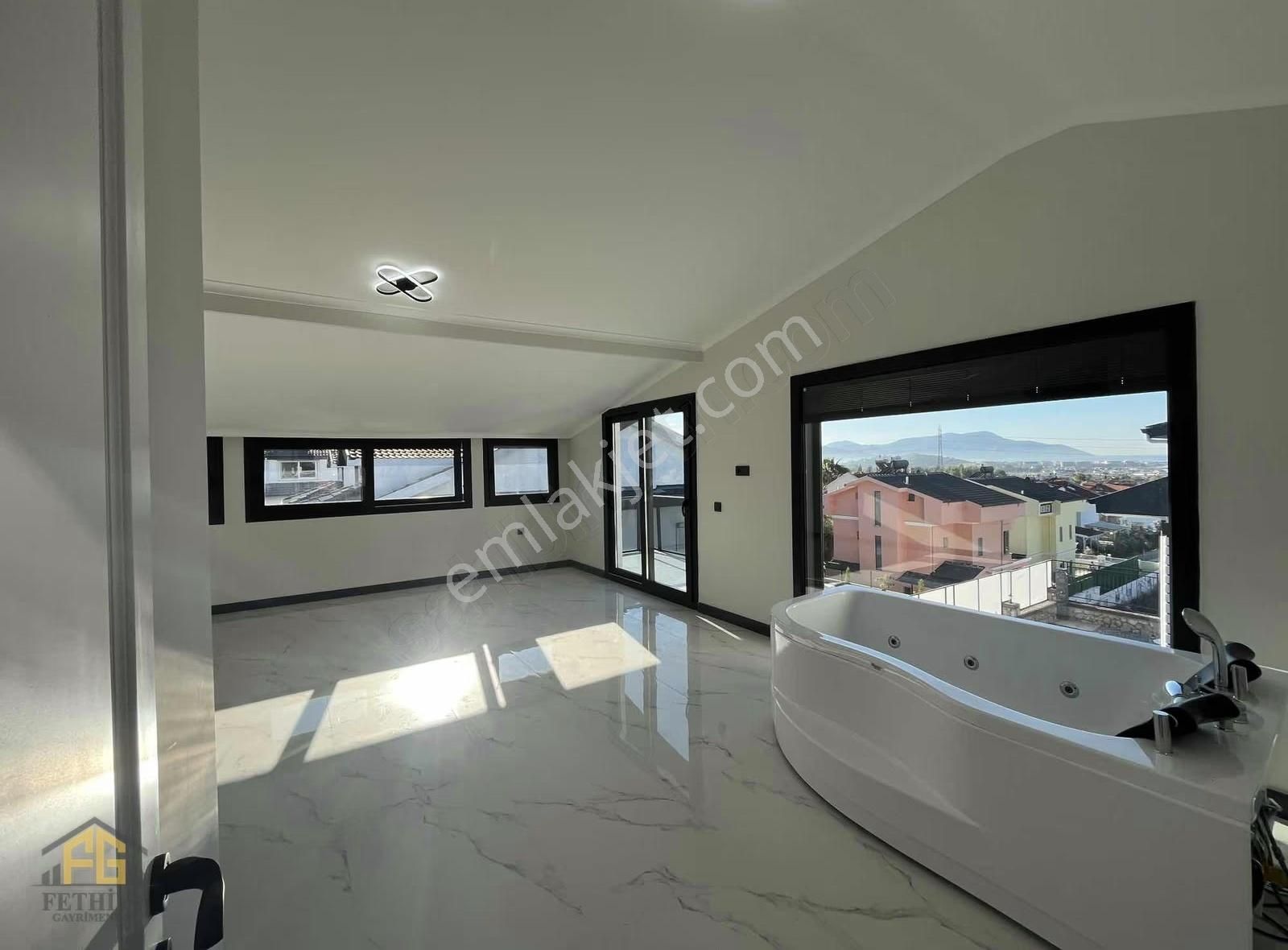 Fethiyede Muhteşem Deniz Manzaralı Prestijli Satılık Lüks Villa - Görsel 4