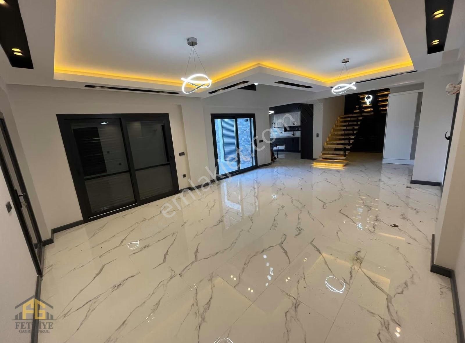 Fethiyede Muhteşem Deniz Manzaralı Prestijli Satılık Lüks Villa - Görsel 22
