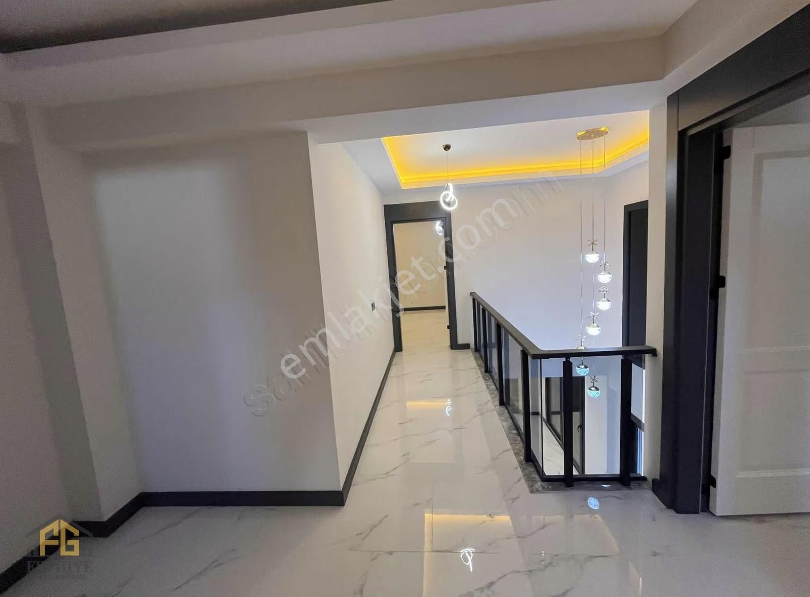 Fethiyede Muhteşem Deniz Manzaralı Prestijli Satılık Lüks Villa - Görsel 18