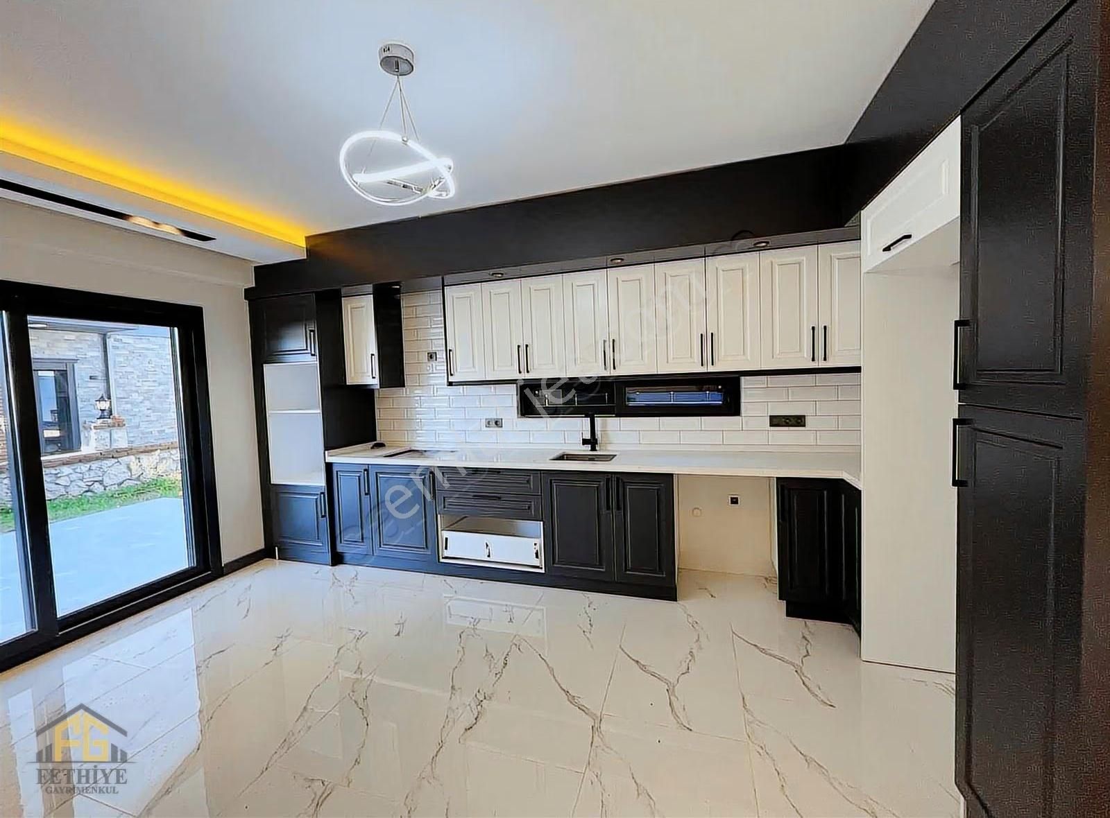 Fethiyede Muhteşem Deniz Manzaralı Prestijli Satılık Lüks Villa - Görsel 5