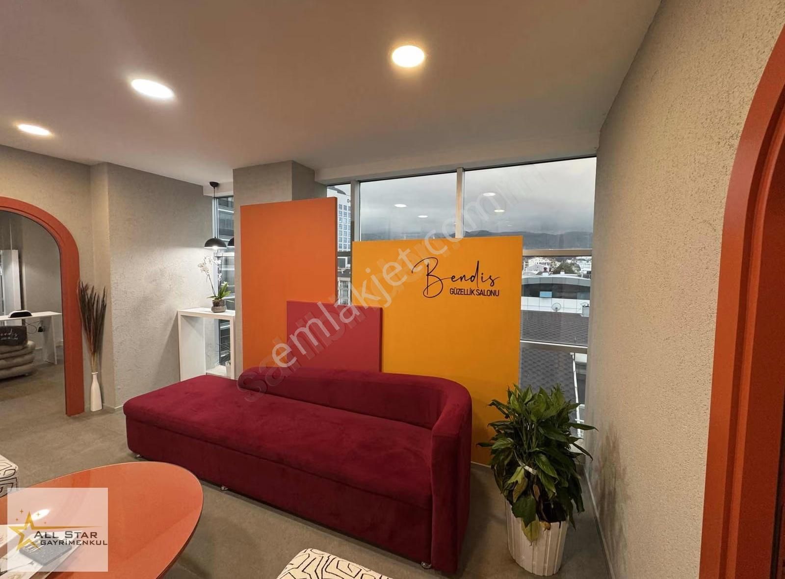 Bursa'nın Kalbinde Devren Hazır Kurulu Düzen Güzellik Salonu