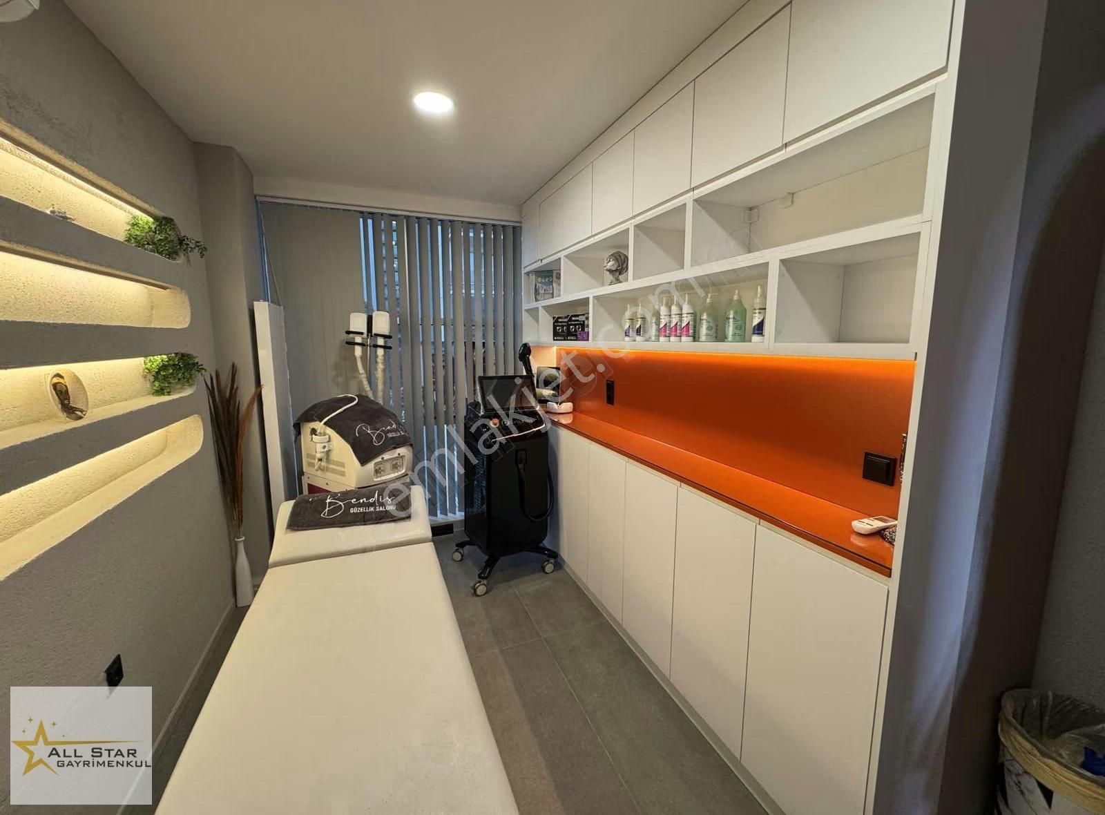 Bursa'nın Kalbinde Devren Hazır Kurulu Düzen Güzellik Salonu - Görsel 14