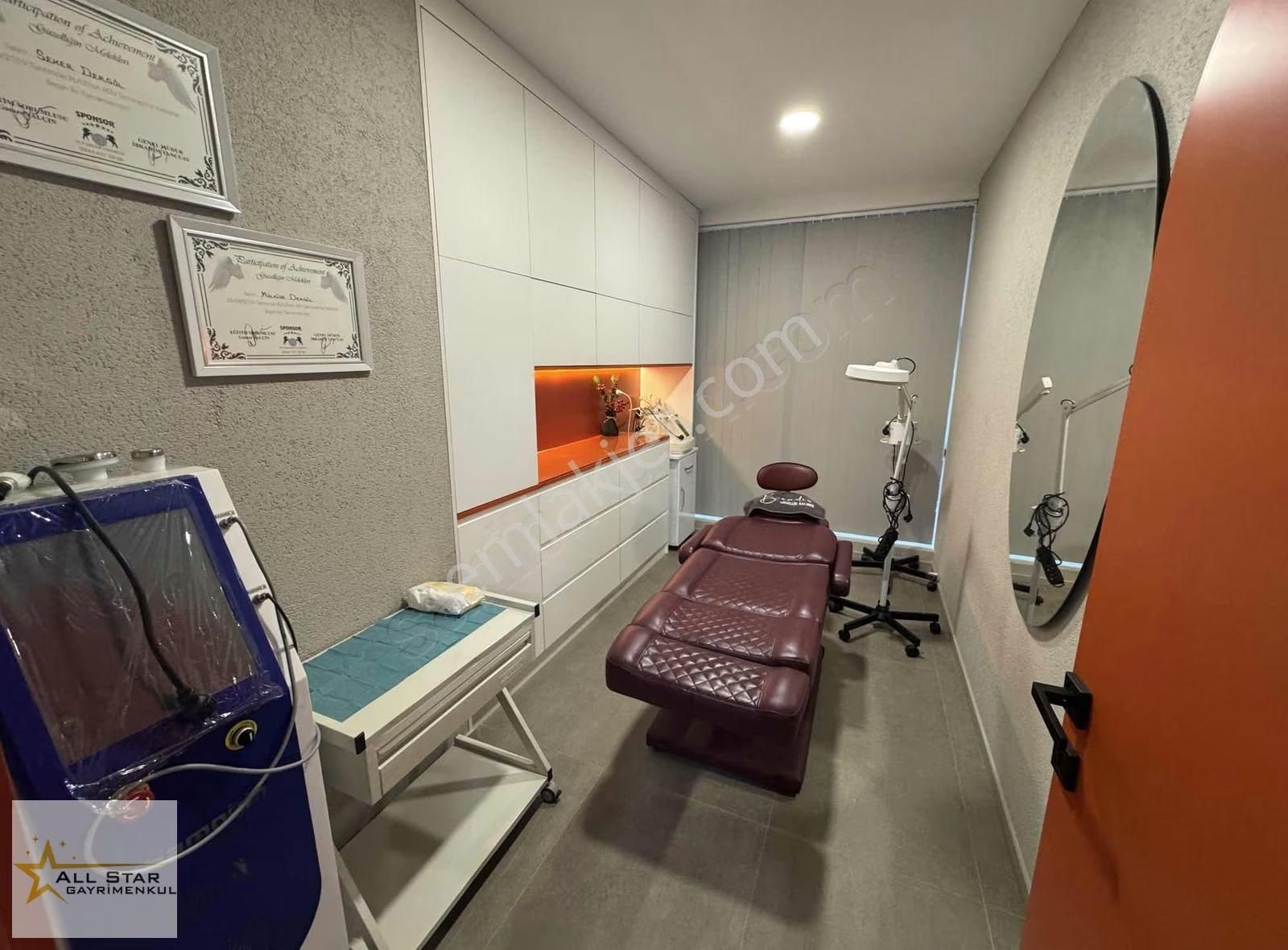 Bursa'nın Kalbinde Devren Hazır Kurulu Düzen Güzellik Salonu - Görsel 15