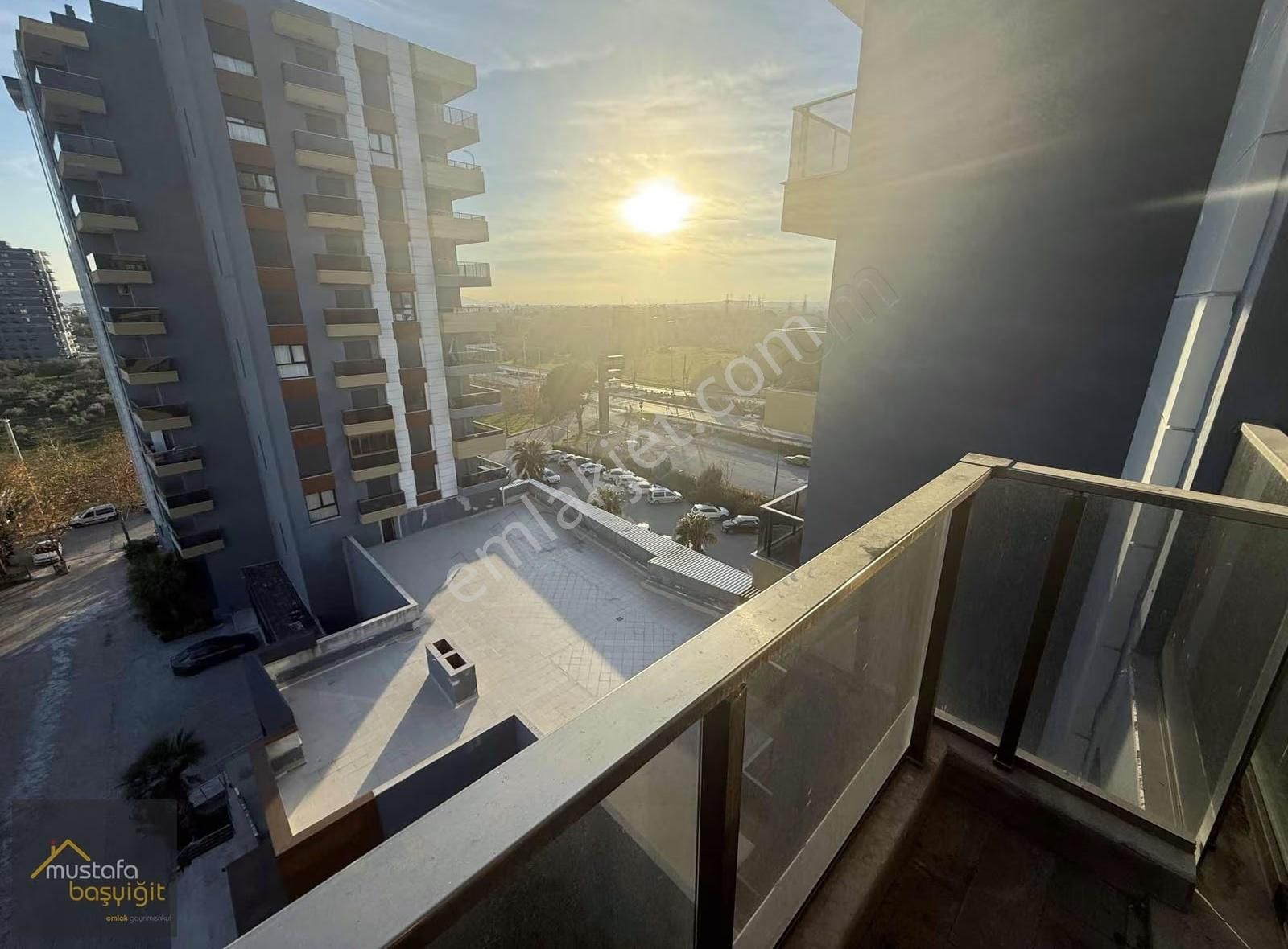 Mustafa Başyığıt Emlaktan Twin Towers'te Eşyalı 1+1 - Görsel 4